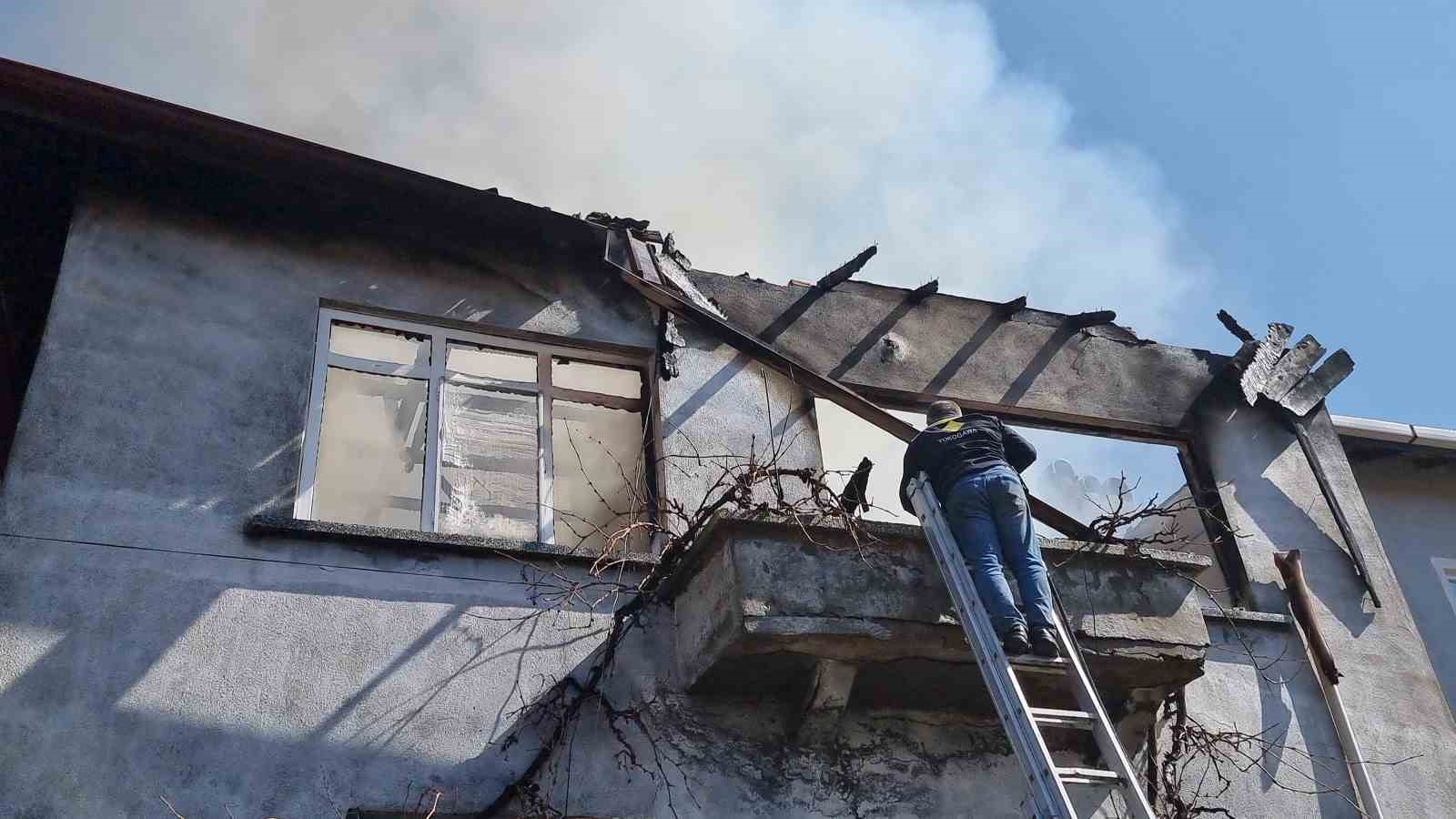Köyde kurulan yangın vanaları muhtemel bir felaketi önledi
