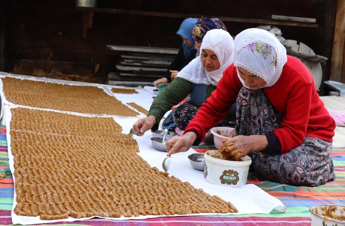 Köyde  üretilen keş adeta bir  enerji deposu
