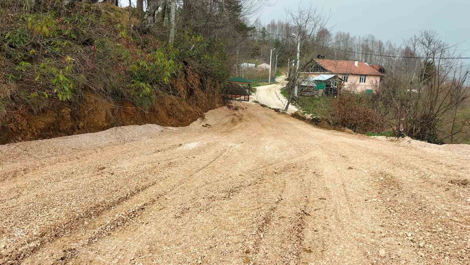 Köylerde bakım çalışması sürüyor
