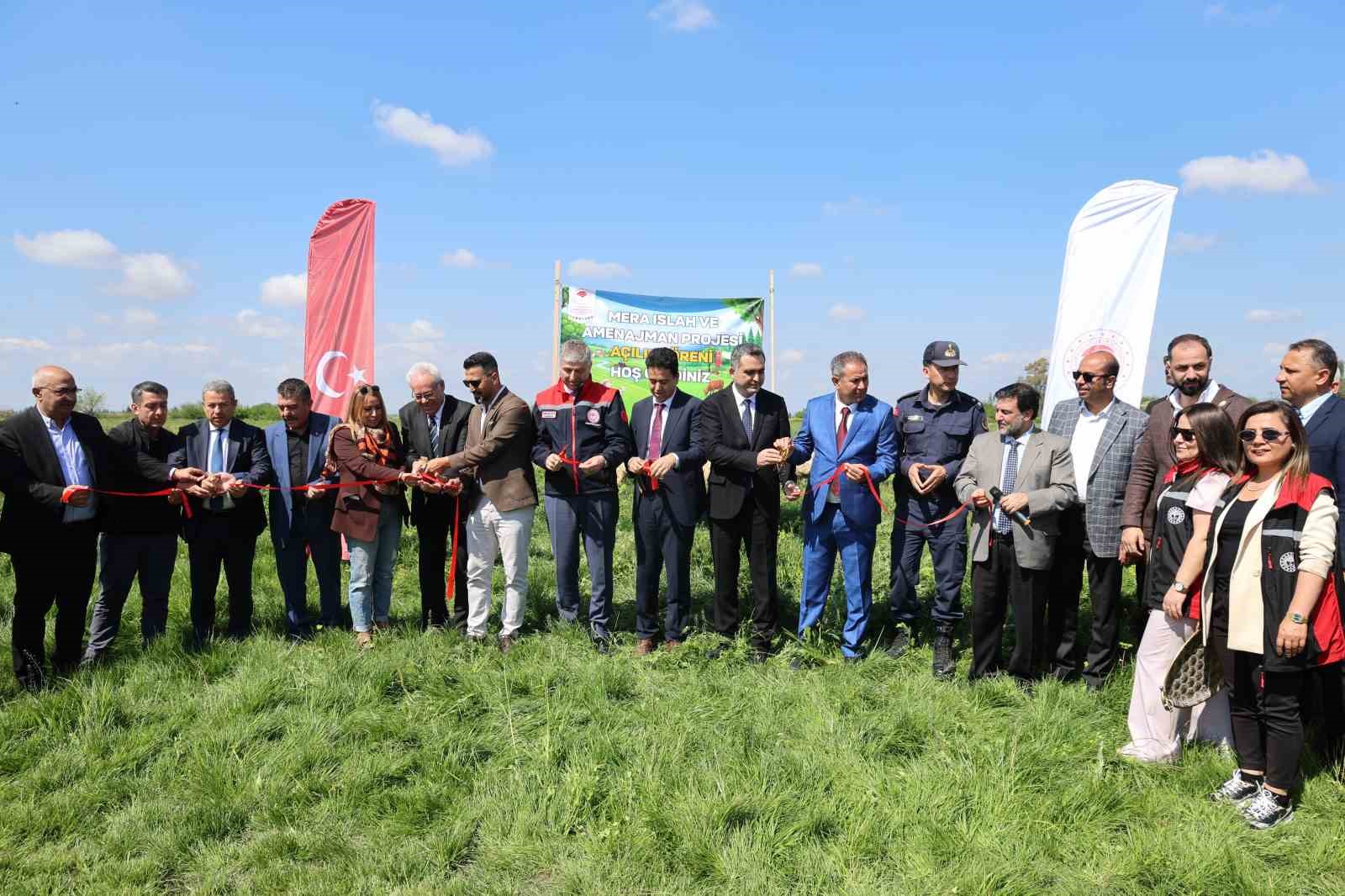 Kozan’da ıslah edilen mera alanı dualarla açıldı, sürüler alanda otlamaya başladı

