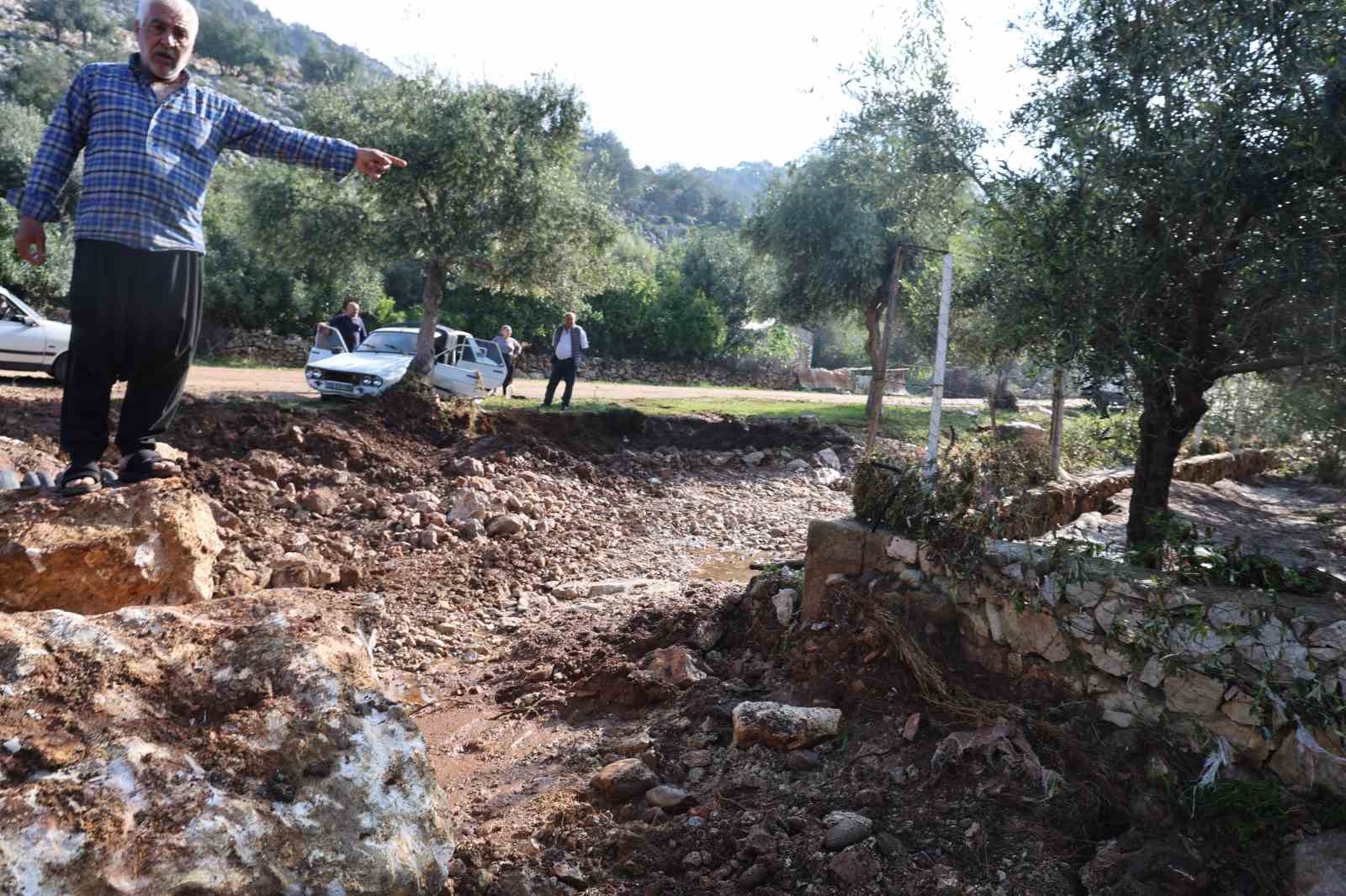 Kozan’da selin izleri havadan görüntülendi
