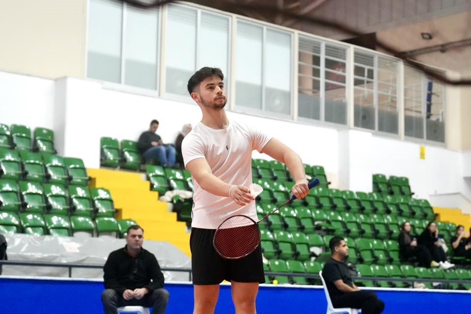 Kredi Yurtlar Kurumunda kalan gençler spor dallarında yarıştı
