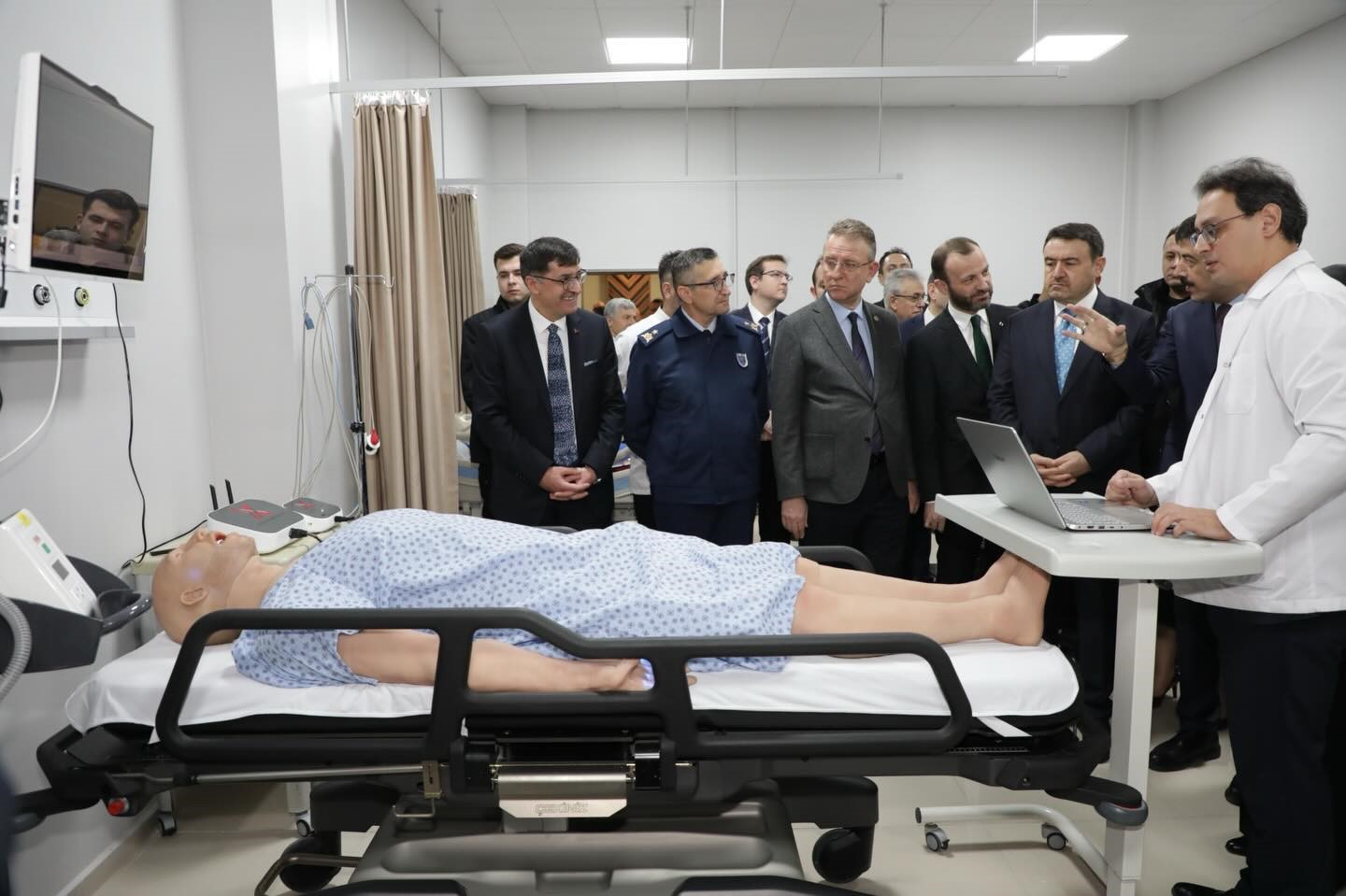 KSBÜ Tıp Fakültesi Simülasyon Merkezi açıldı
KSBÜ Tıp Fakültesi Simülasyon Merkezi açıldı