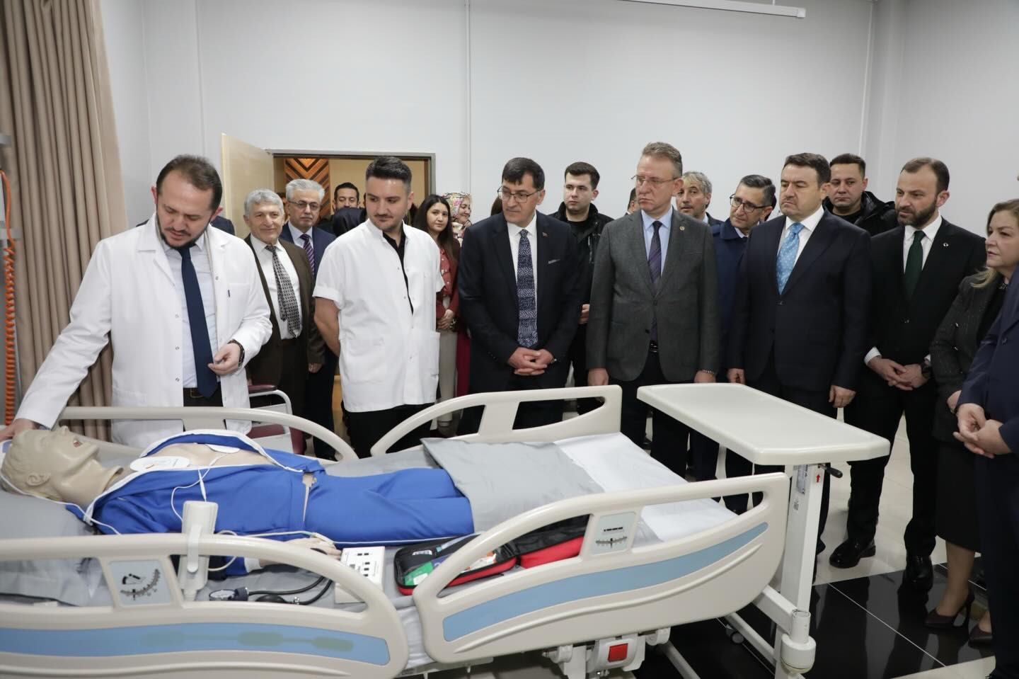 KSBÜ Tıp Fakültesi Simülasyon Merkezi açıldı
KSBÜ Tıp Fakültesi Simülasyon Merkezi açıldı