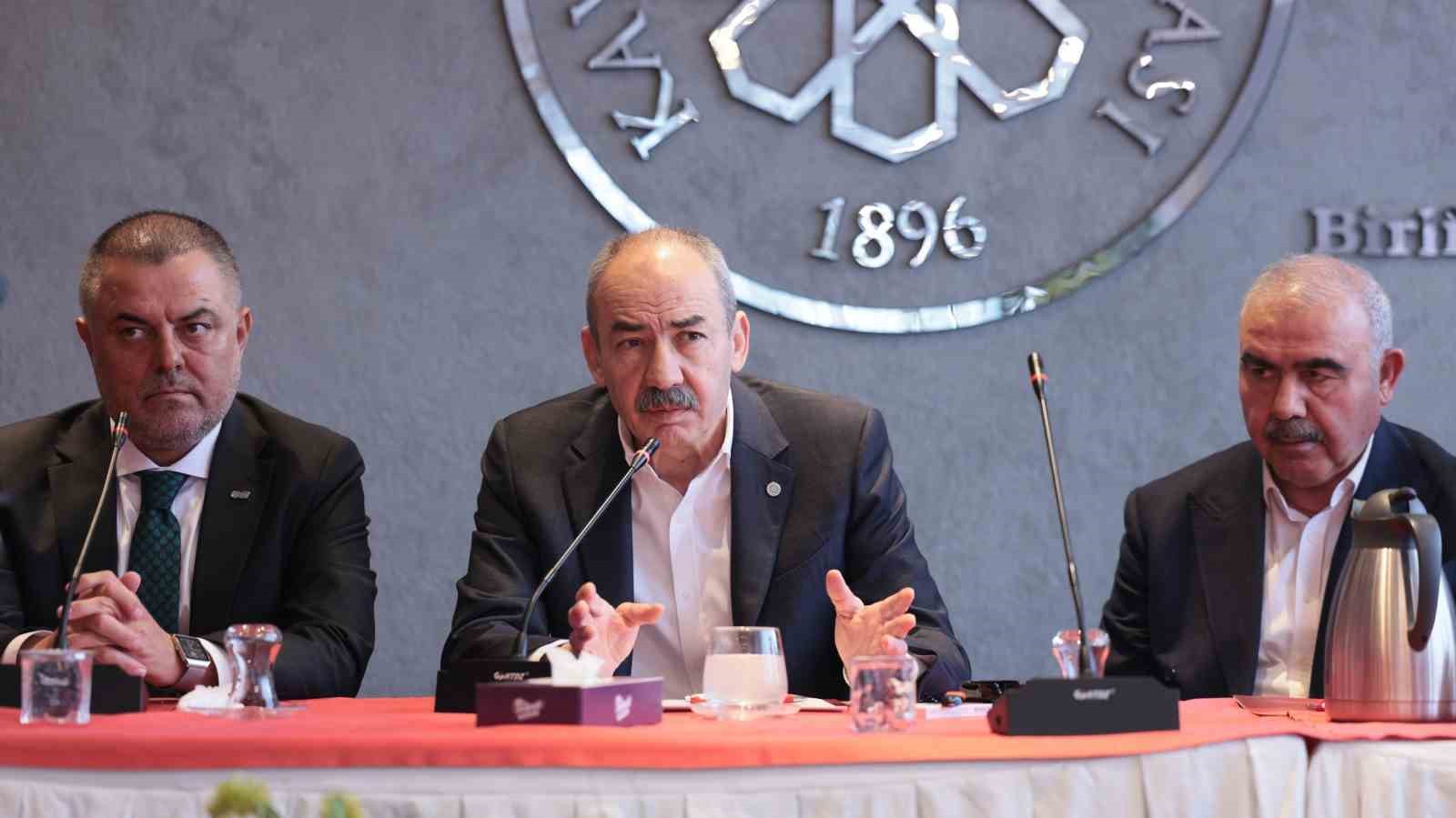 KTO’da ‘Lojistik Merkez’ toplantısı
KTO’da ‘Lojistik Merkez’ toplantısı