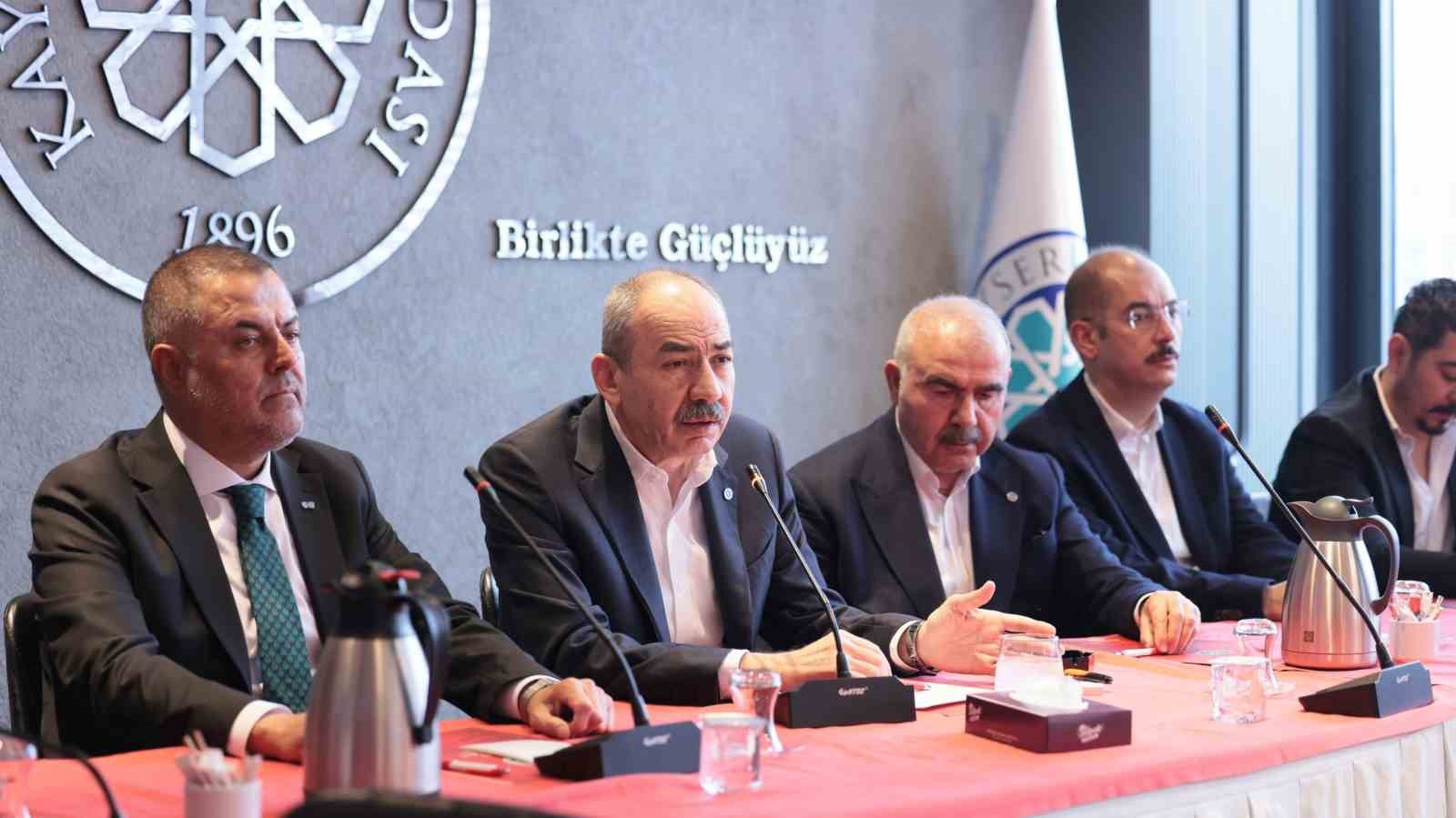 KTO’da ‘Lojistik Merkez’ toplantısı
KTO’da ‘Lojistik Merkez’ toplantısı