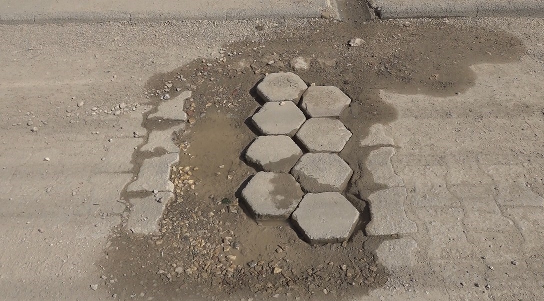 Küçük çocuğun ölümüne sebep olan bozuk yollar
