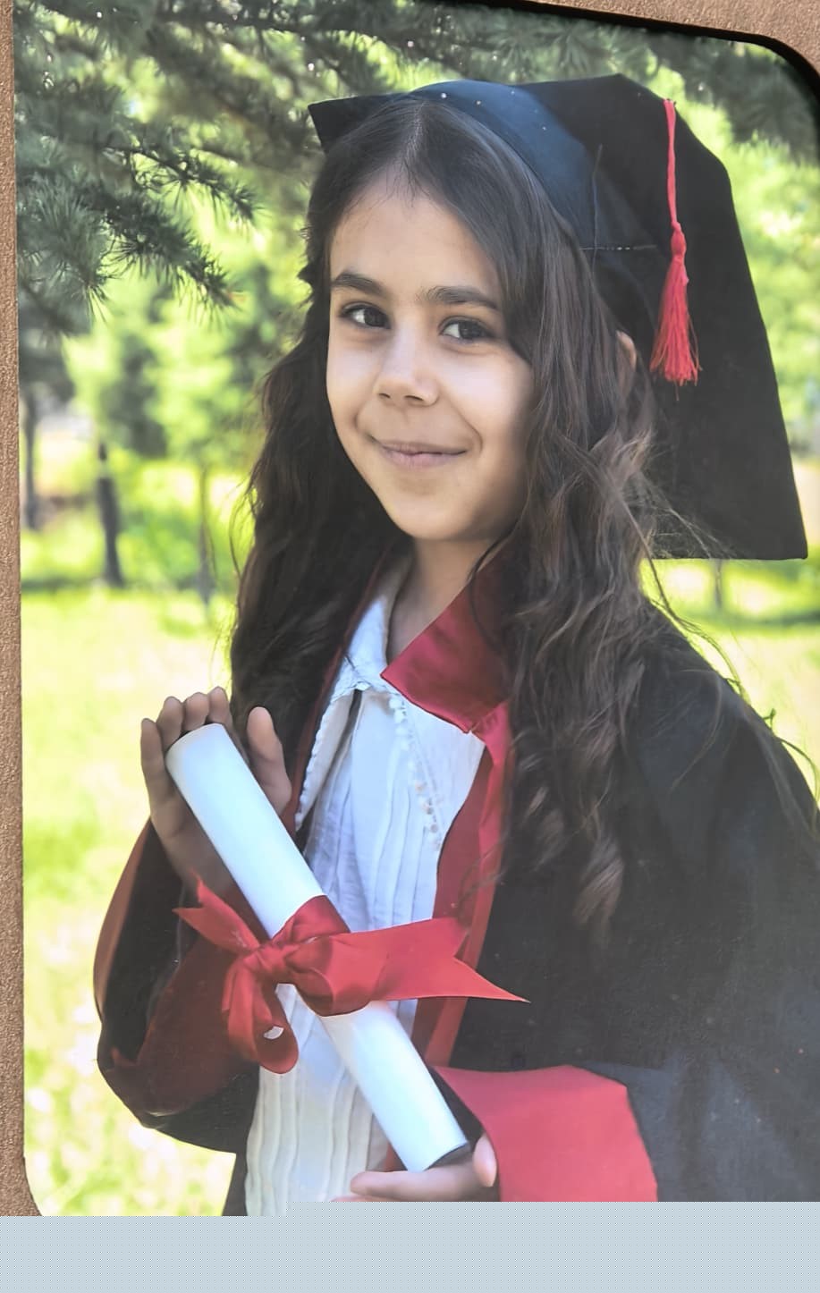 Küçük Öykü, gözyaşları arasında toprağa verildi
