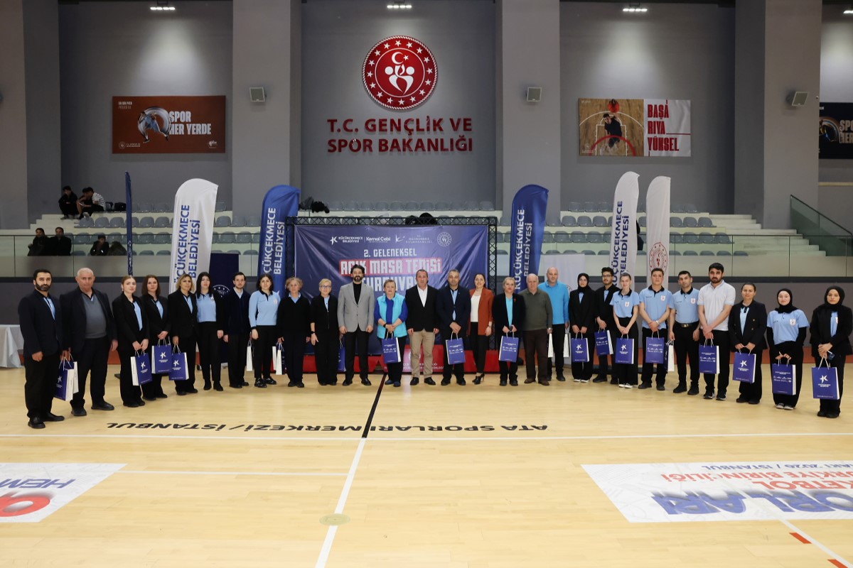 Küçükçekmece’de 2. Geleneksel Açık Masa Tenisi Turnuvası’nda 285 sporcu yarıştı
Küçükçekmece’de 2. Geleneksel Açık Masa Tenisi Turnuvası’nda 285 sporcu yarıştı