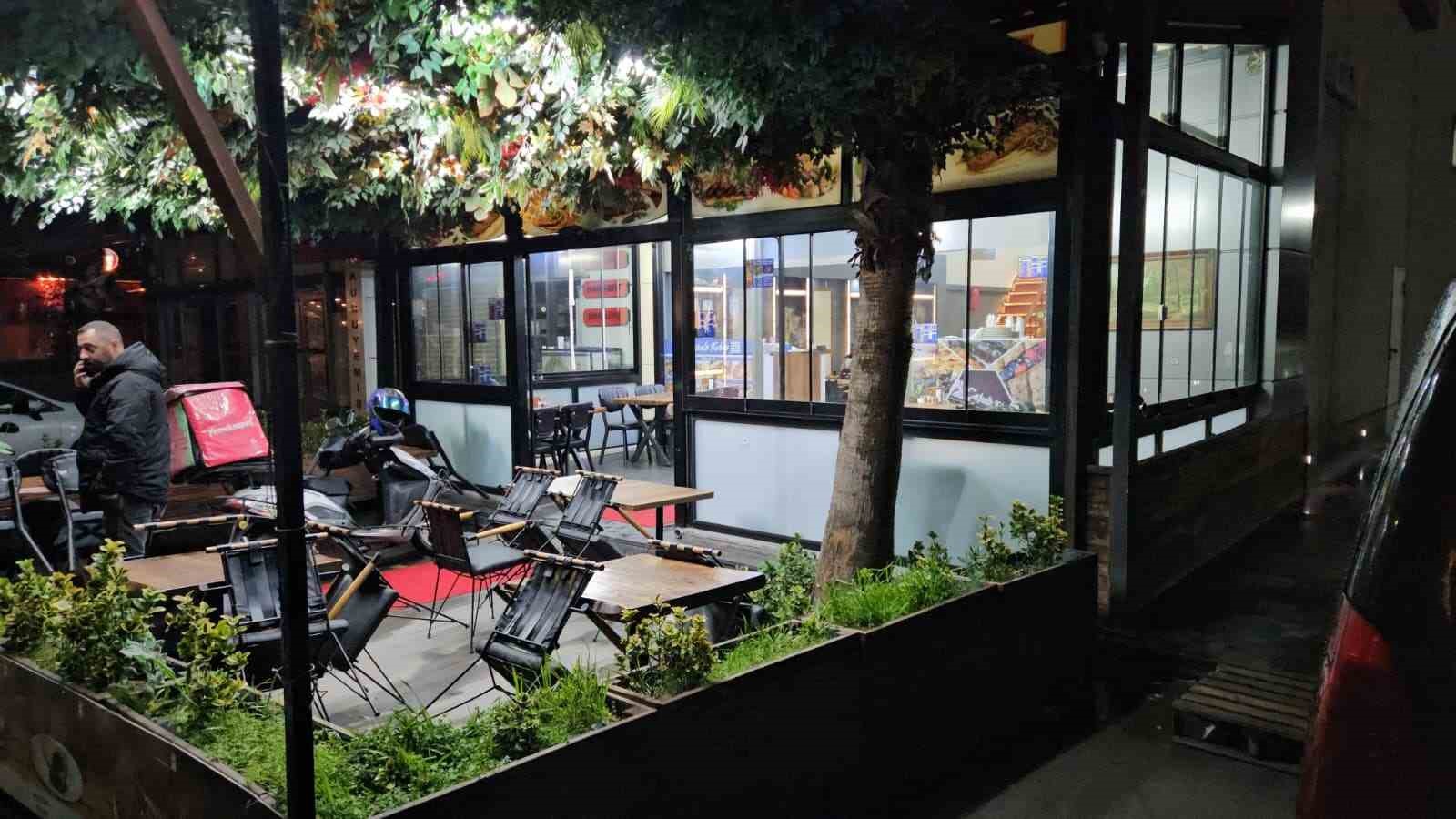 Küçükçekmece’de kebapçı 1 hafta arayla ikinci kez kurşunlandı
