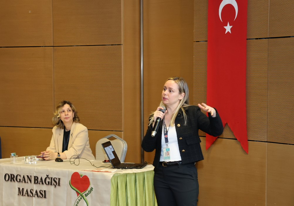 Küçükçekmece’de personele organ bağışı eğitimi verildi
Küçükçekmece’de personele organ bağışı eğitimi verildi