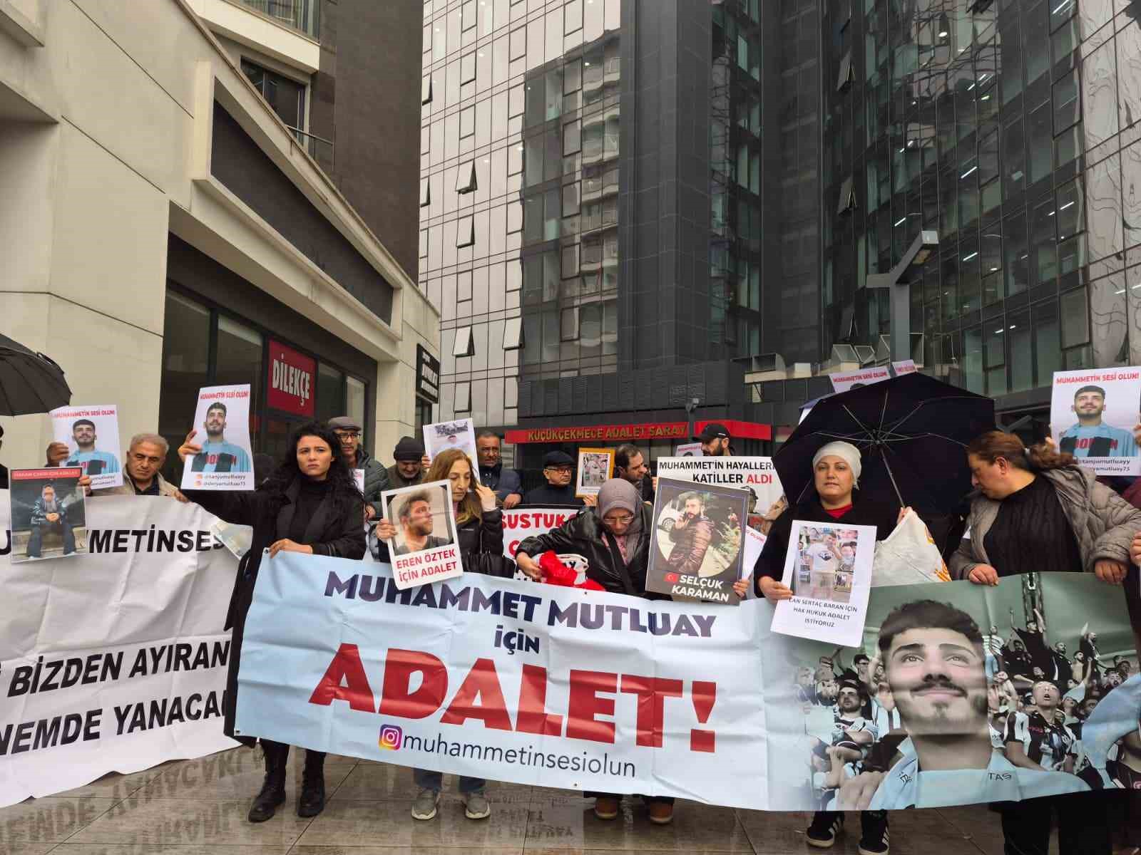 Küçükçekmece’de serseri kurşunla ölen 19 yaşındaki Muhammet’in davasında sanıklar ilk kez hakim karşısında
