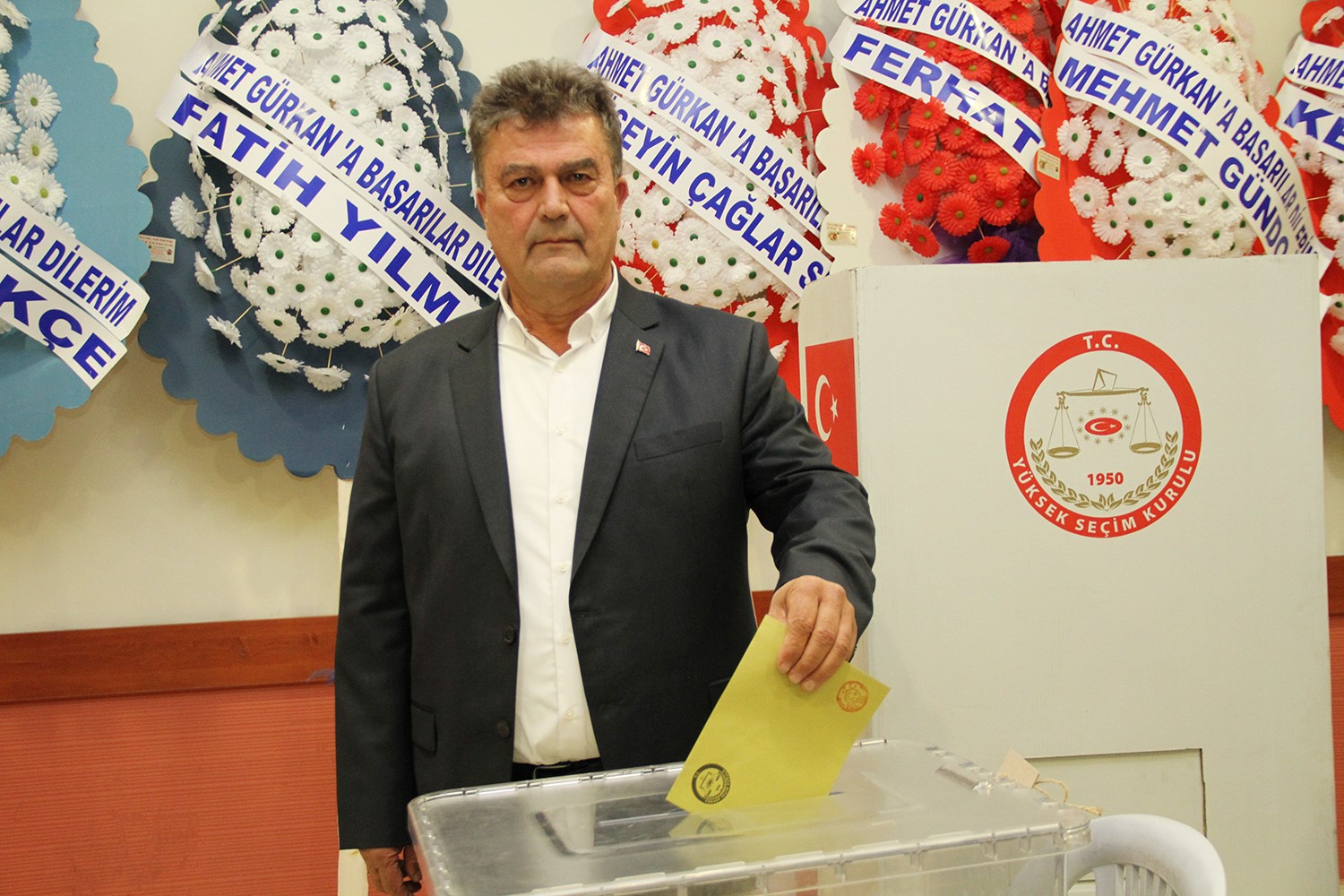 Kula Şoförler Odası’nda Başkan Kırlı güven tazeledi
