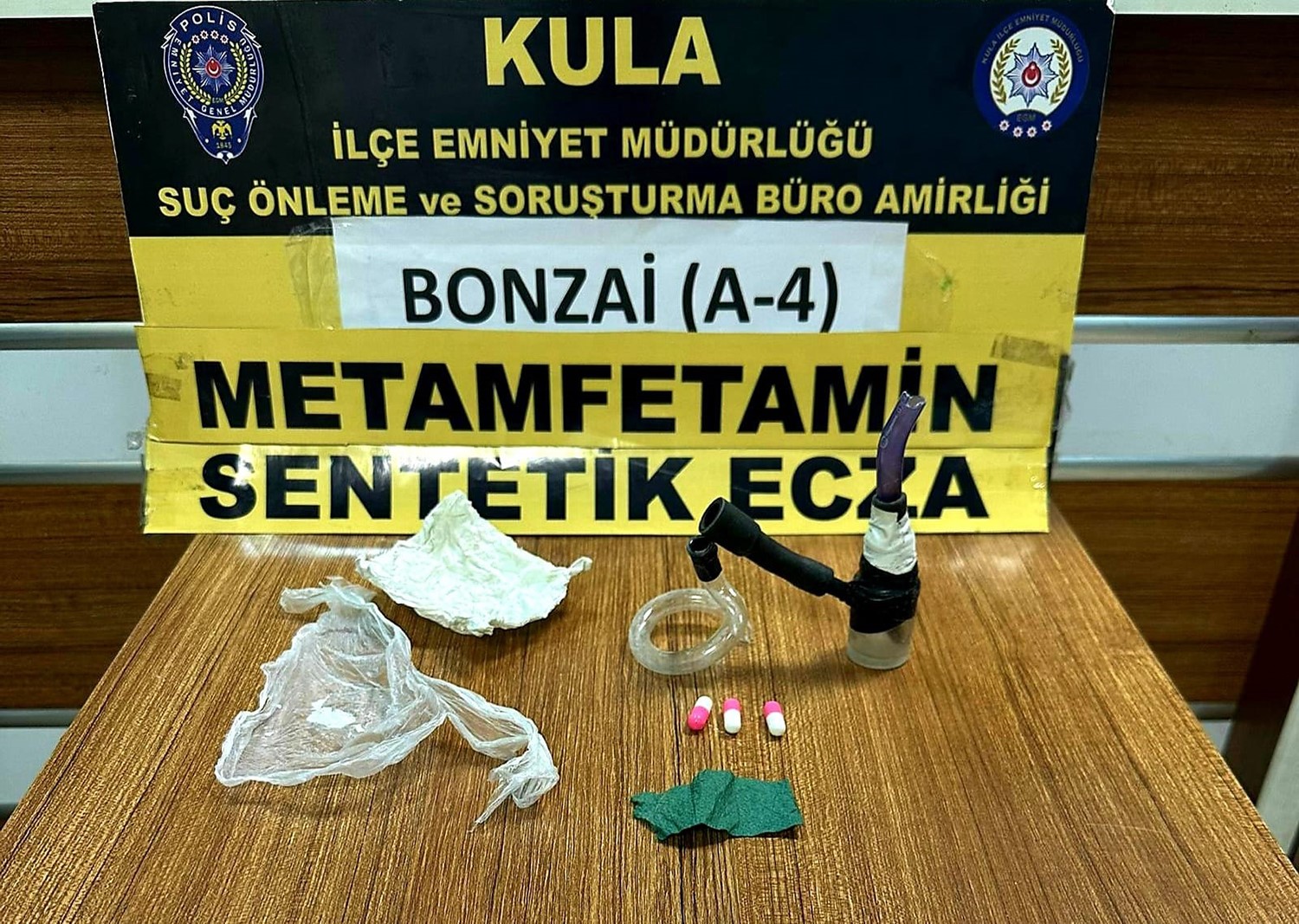 Kula’da 13 kişi hakkında işlem yapıldı 2 kişi tutuklandı
