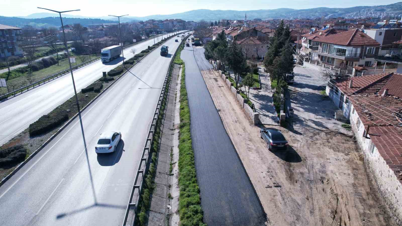 Kula’da ulaşım konforu için 8 bin tonluk asfalt çalışması
