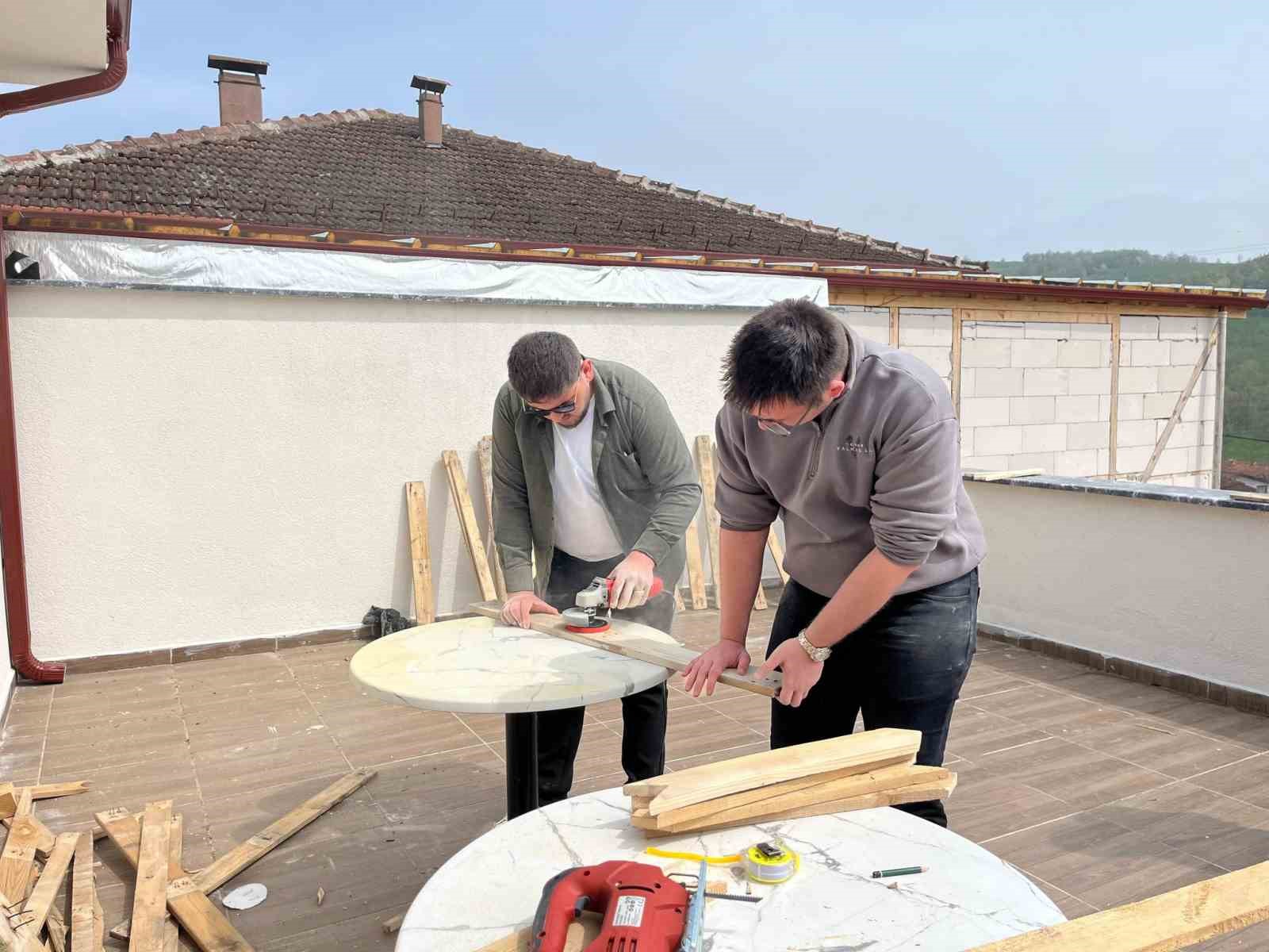 Kullanılmayan paletler tabelaya dönüştü
