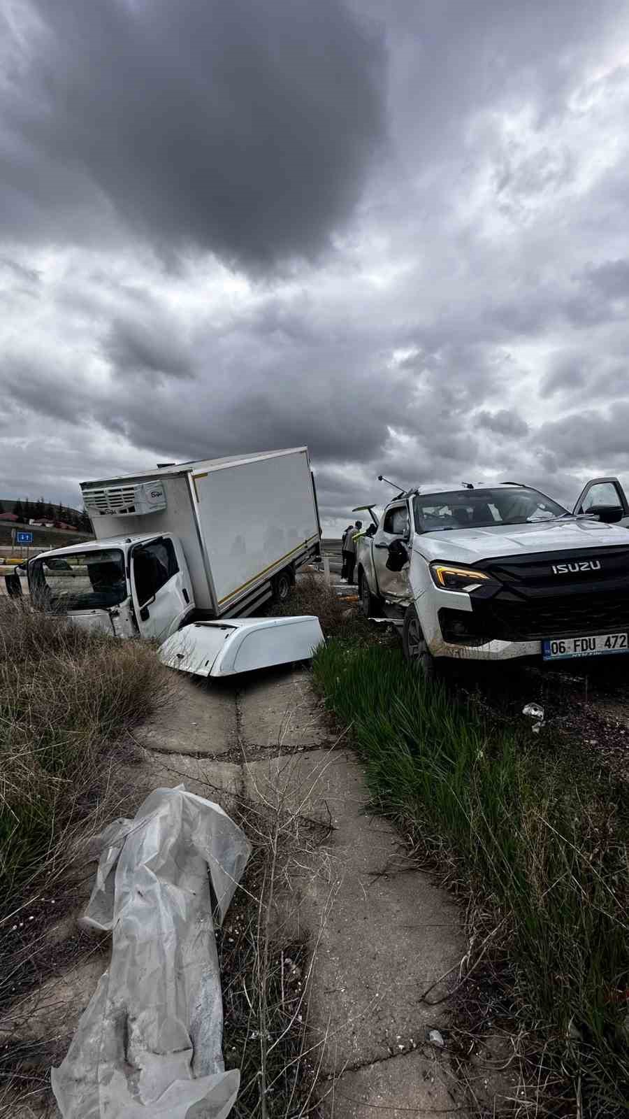 Kulu’da kamyonet ile pikap çarpıştı: 2 yaralı

