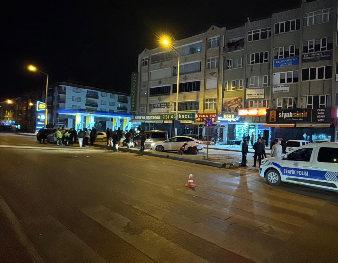 Kulu’da otomobil yayaya çarptı: 1 yaralı
