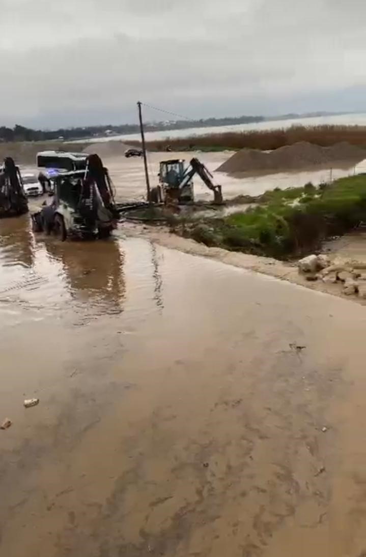 Kuraklığın ardından gelen sağanak İznik’i vurdu
