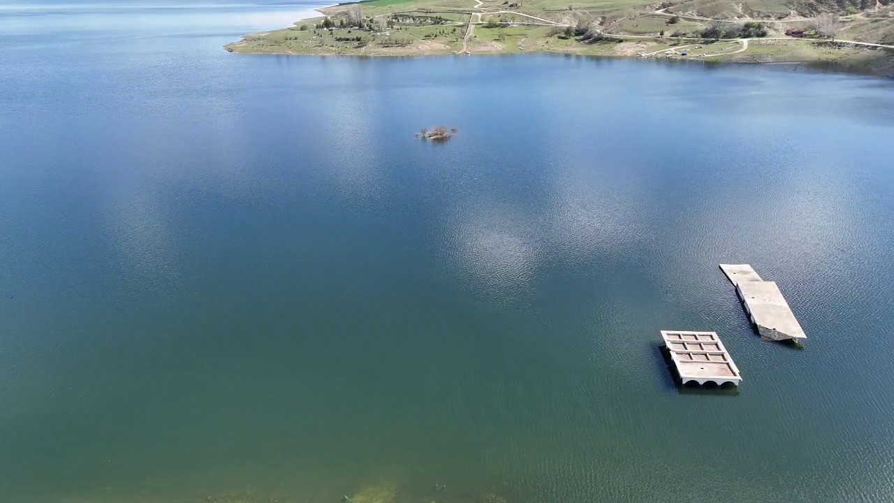 Kuraklıkta ortaya çıkmıştı, yağışlarla yeniden kayboldu
