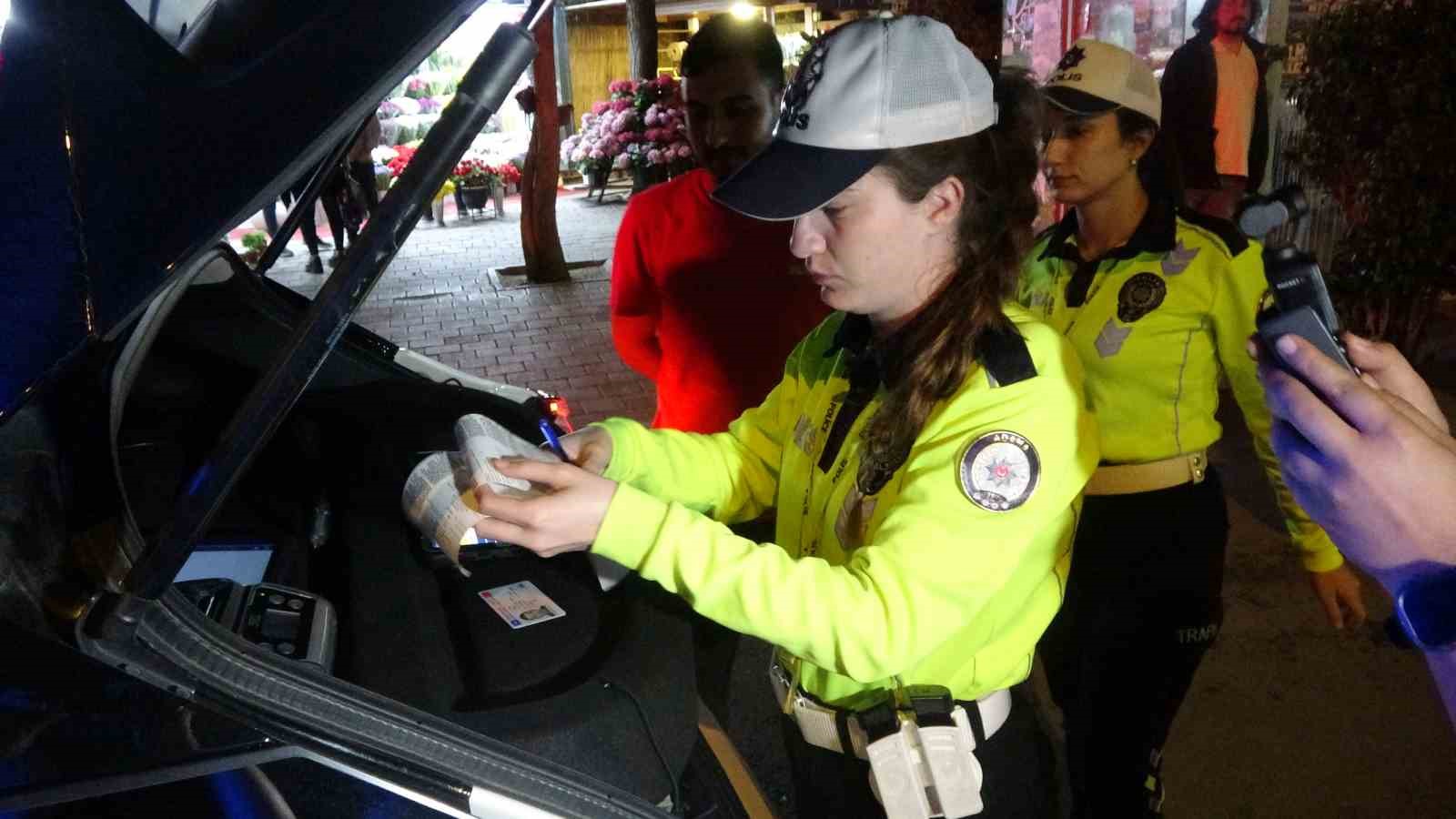 Kural tanımaz motosiklet sürücülerine 498 bin TL ceza
