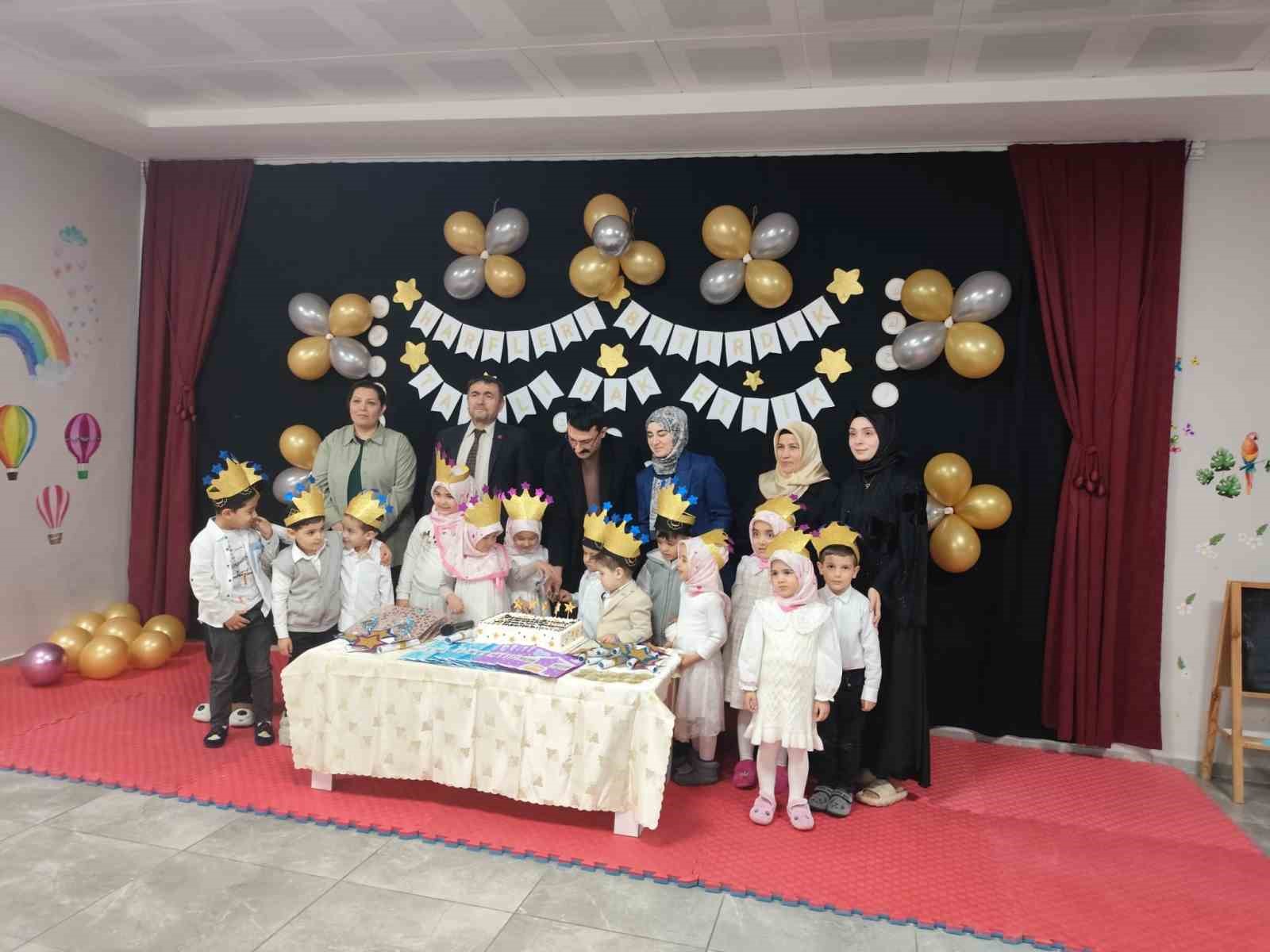 Kur’an kursunda ‘Harfleri Bitirme ve Belge Programı’ düzenlendi
