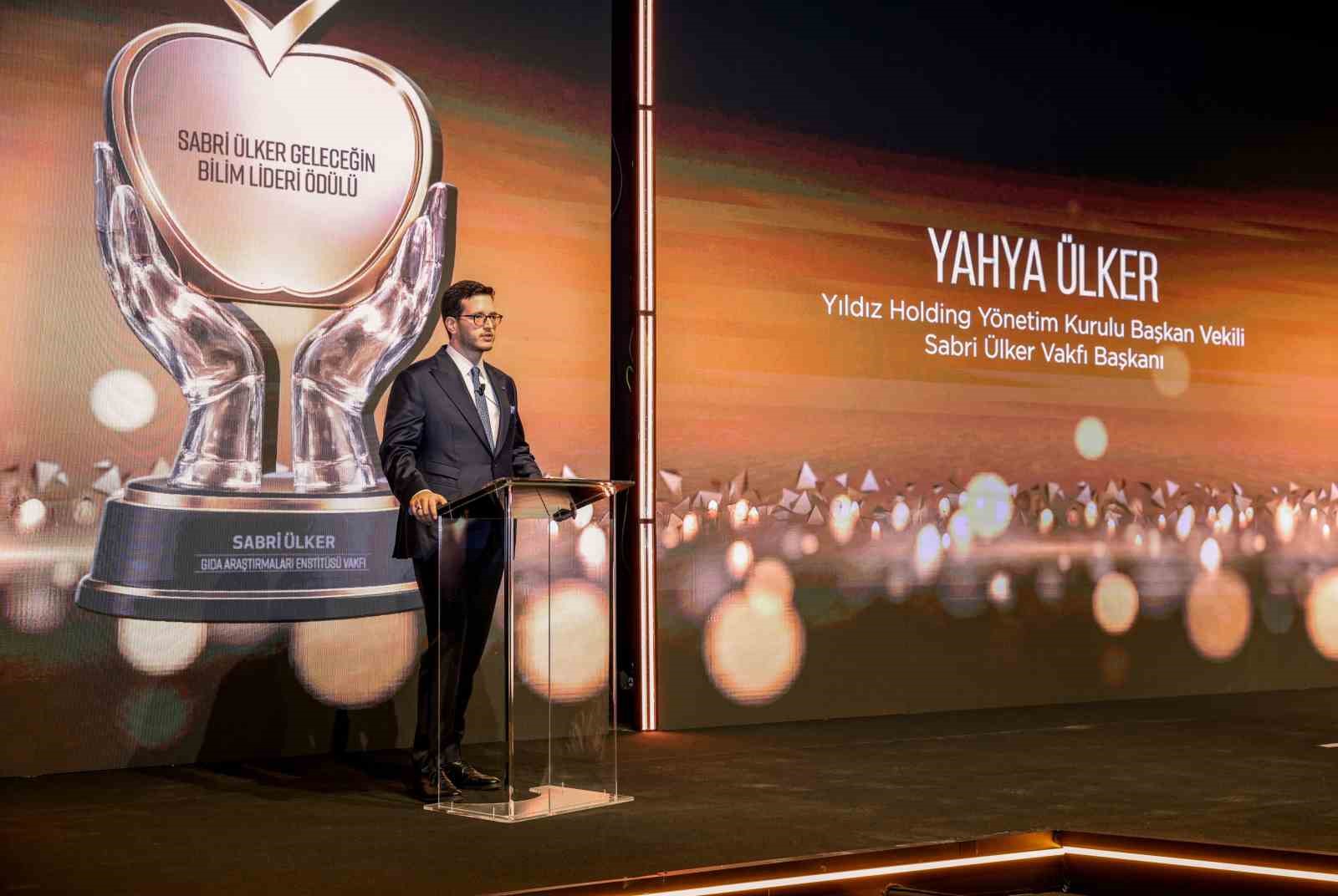 Küreselleşen Sabri Ülker Geleceğin Bilim Lideri Ödülü’nün 10’uncusu Şili’ye uzandı
