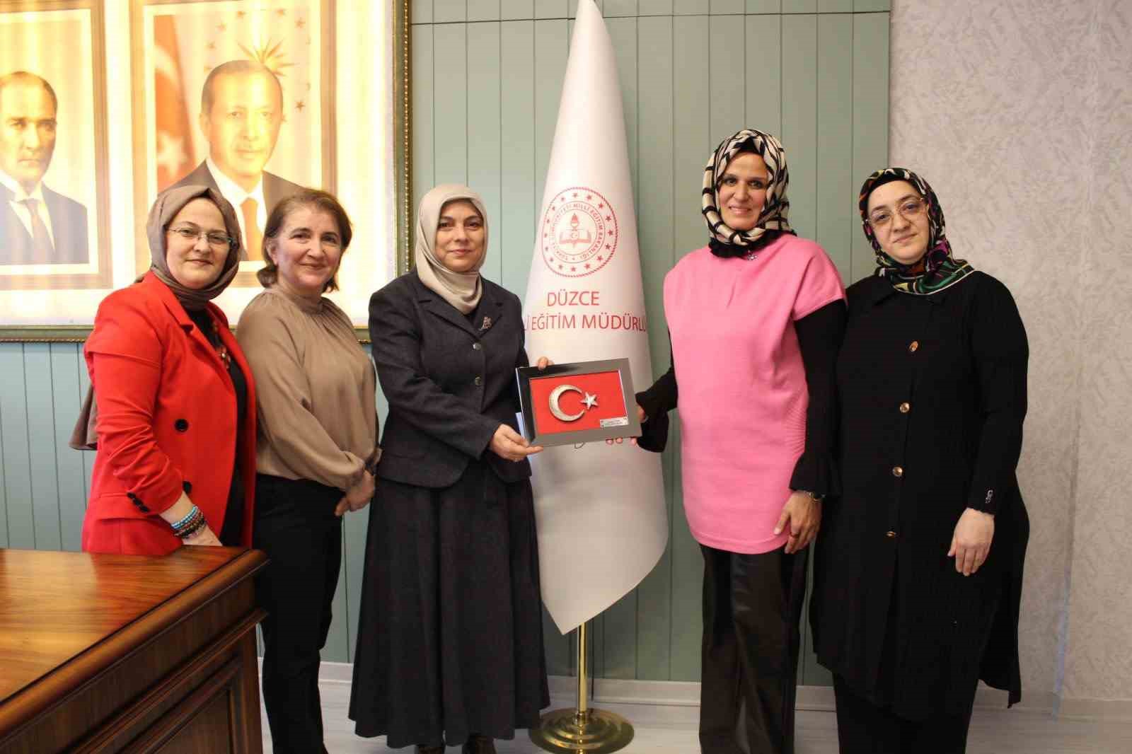 Kurs süreçleri ve eğitim faaliyetleri ele alındı
