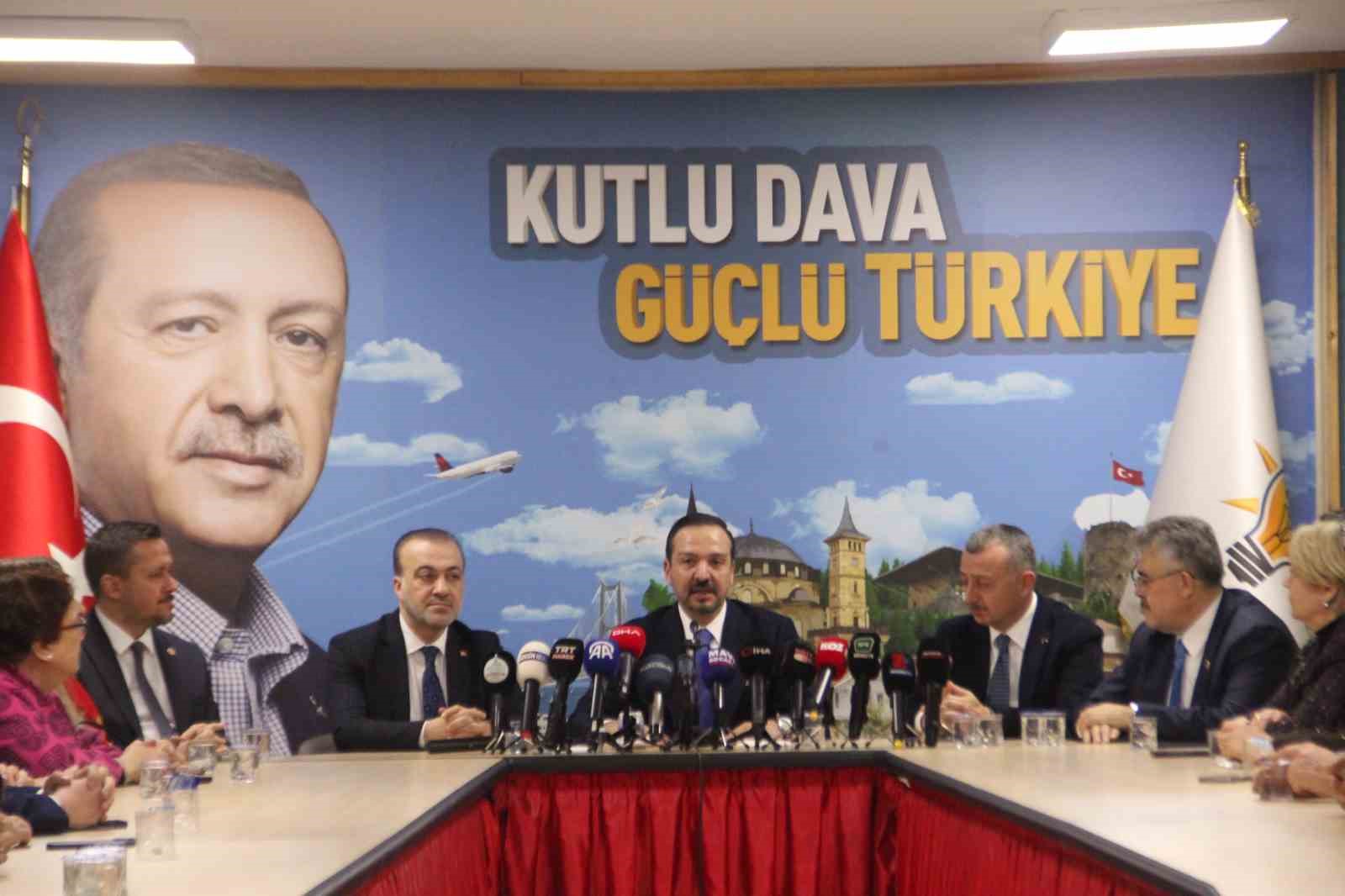 Kürşad Zorlu: "Terör örgütleri lağvedilmeli, Suriye’nin Kürtüyle, Arabıyla, Türkmeniyle bütünlüğü vazgeçilmez"
