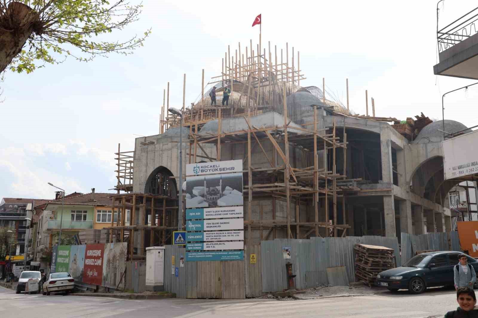 Kuruçeşme Merkez Cami şekilleniyor
