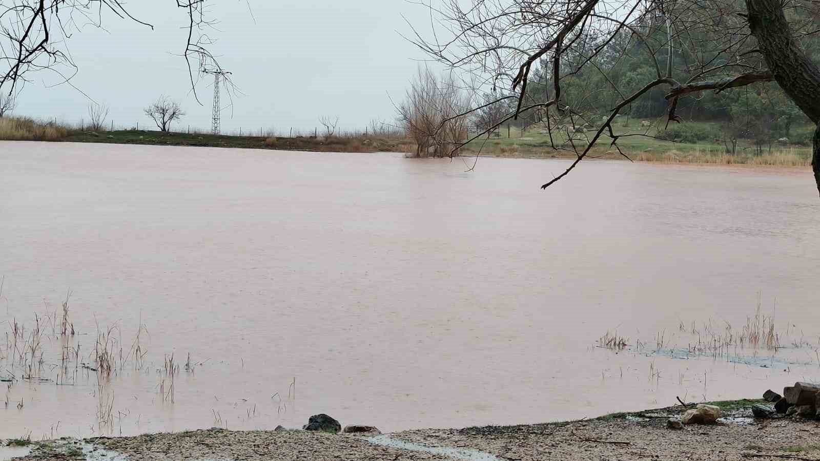 Kuruyan Sülüklü Göl yeniden canlandı
Kuruyan Sülüklü Göl yeniden canlandı