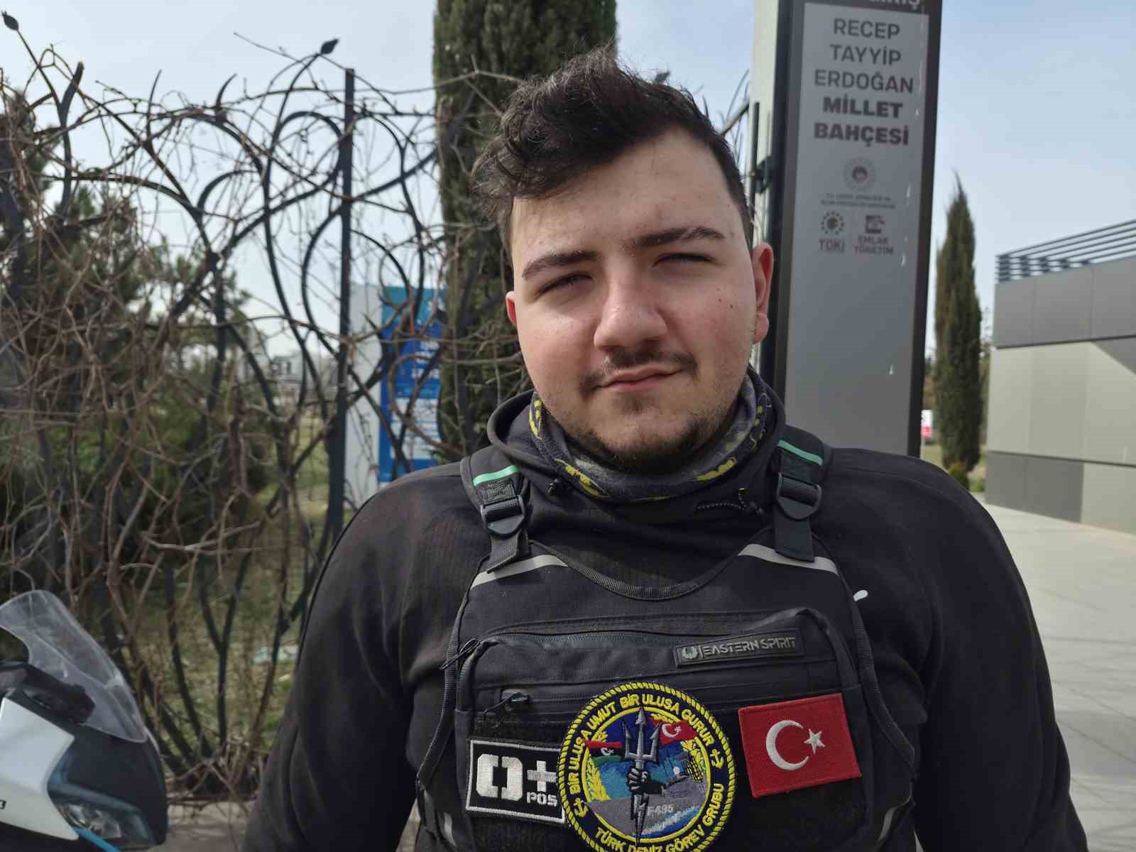 Kurye ile polis arasında komik ceza diyaloğu: "Kaçarsanız yakalarım"
Kurye ile polis arasında komik ceza diyaloğu: "Kaçarsanız yakalarım"