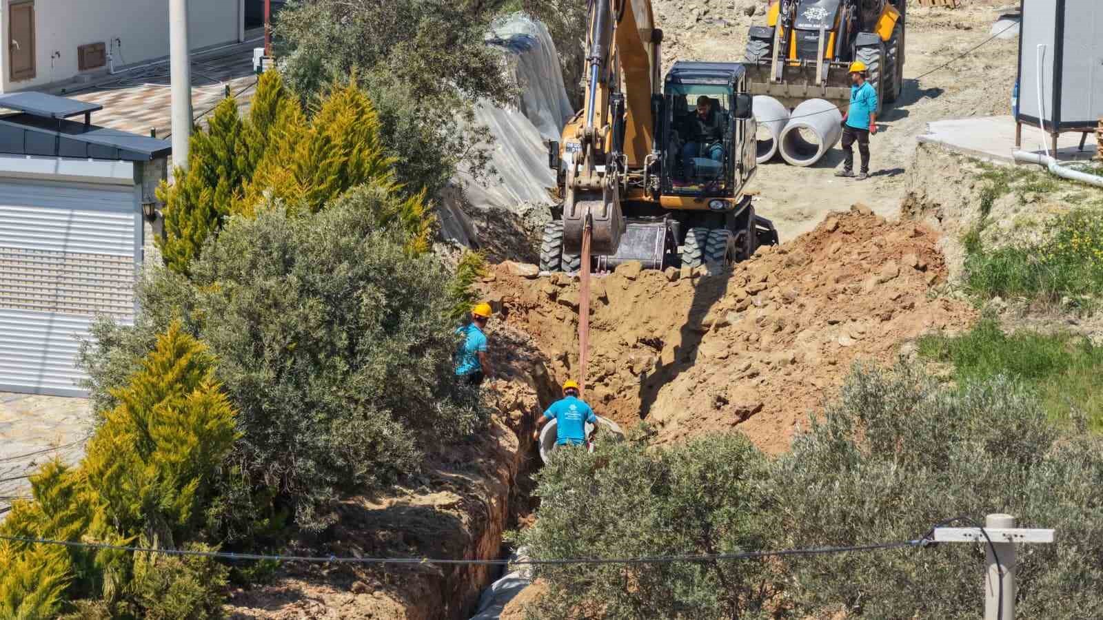 Kuşadası’nda 8,2 milyon liralık altyapı yatırımı başladı
