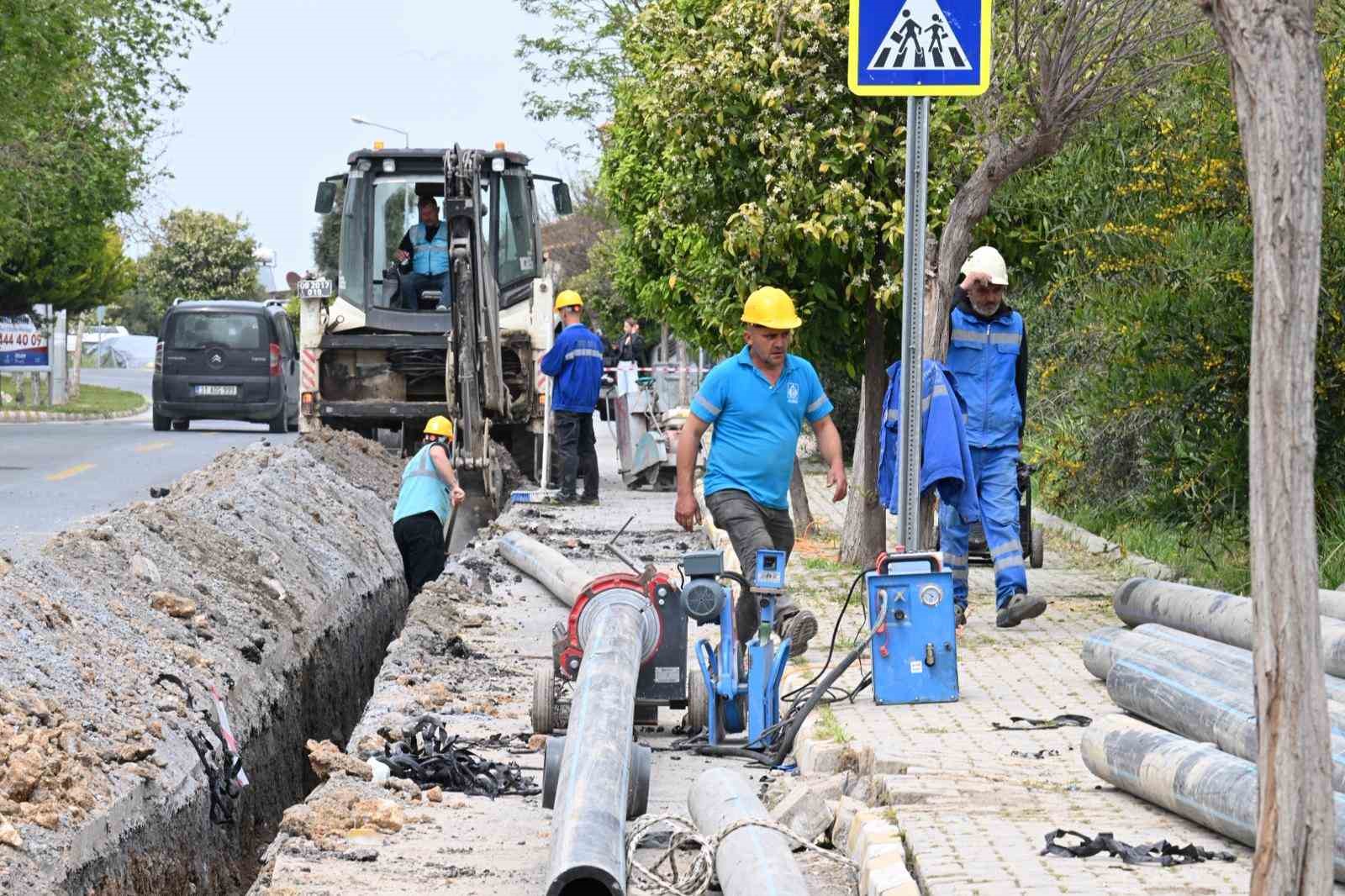Kuşadası’nda altyapı yatırım çalışmaları sürüyor
