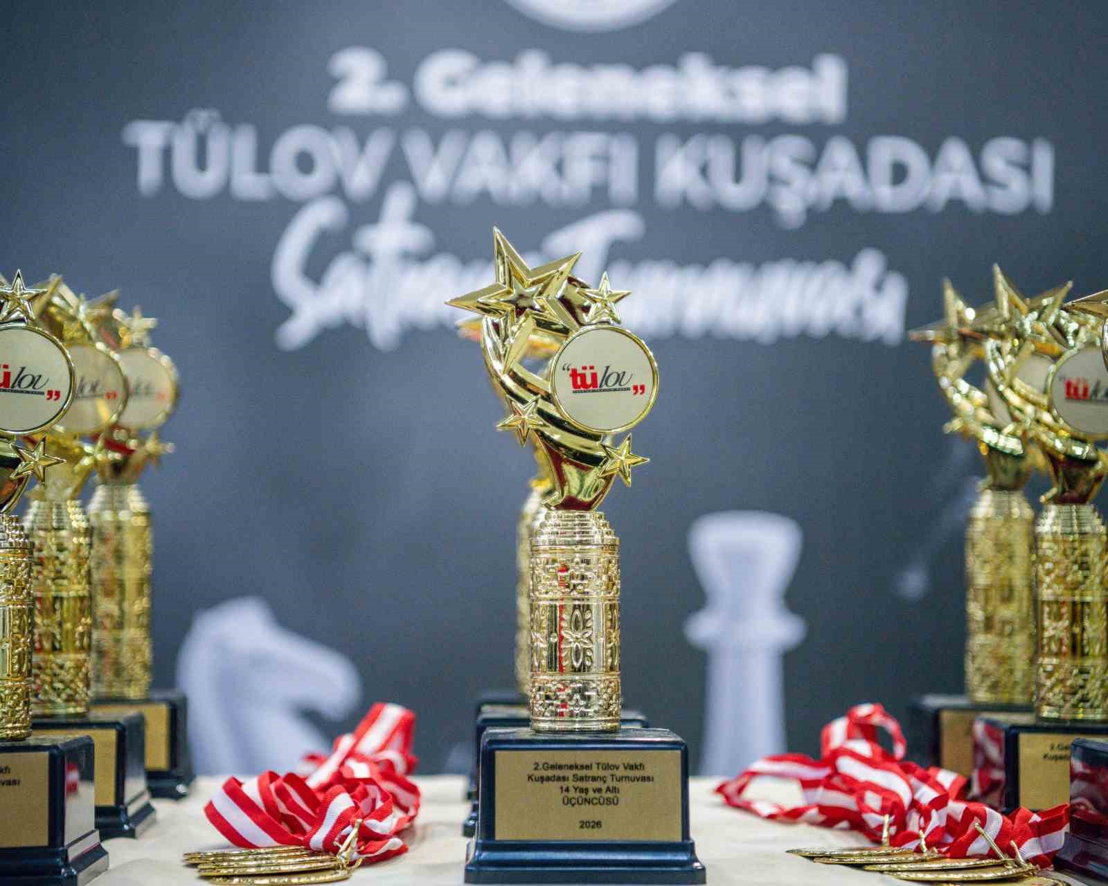 Kuşadası’nda satranç turnuvası heyecanı
