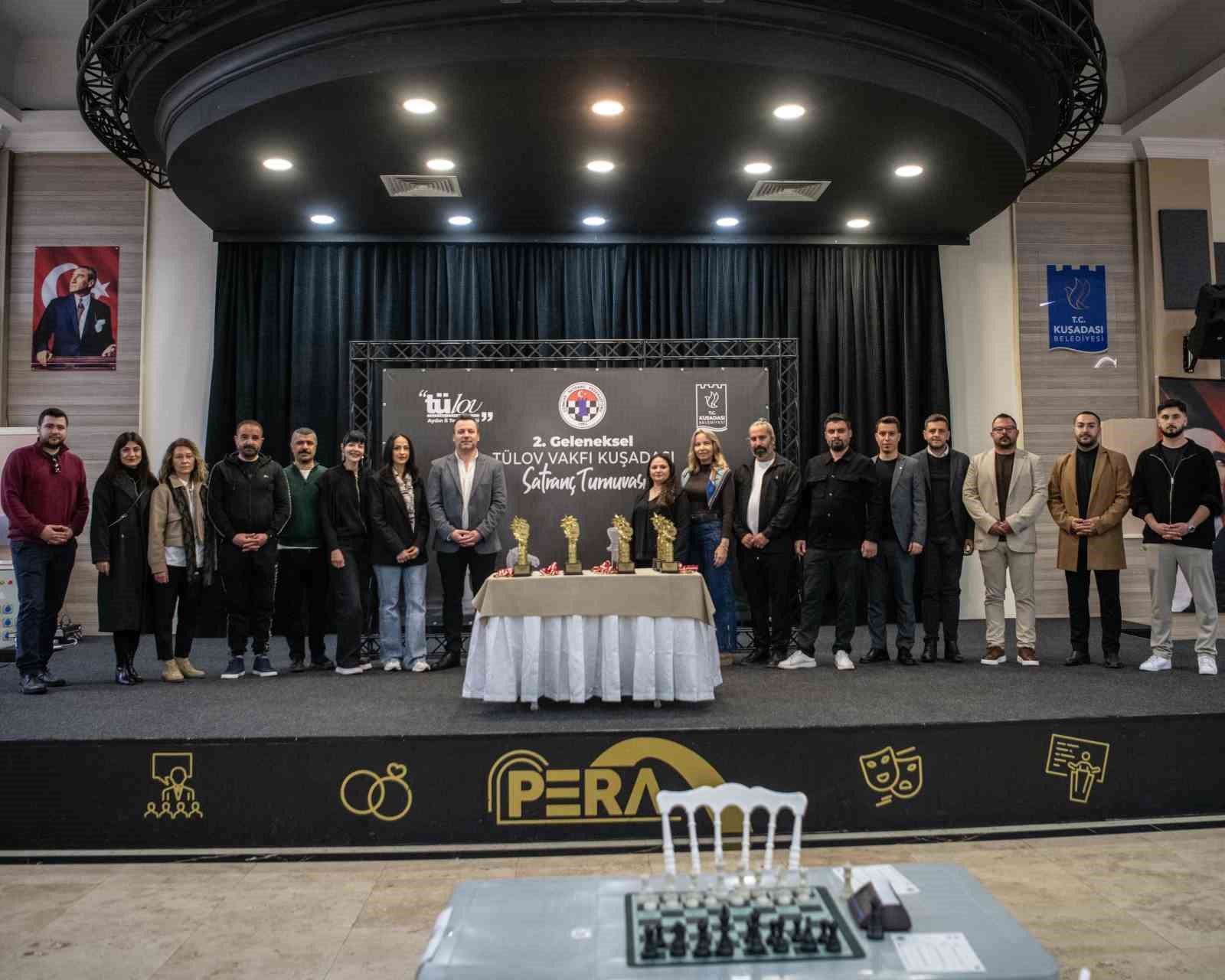 Kuşadası’nda satranç turnuvası heyecanı
