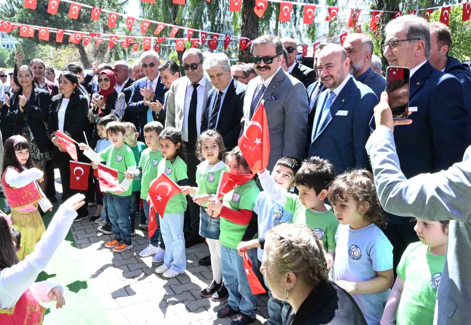 Kuşadası’nda TOBB Anaokulu açıldı
