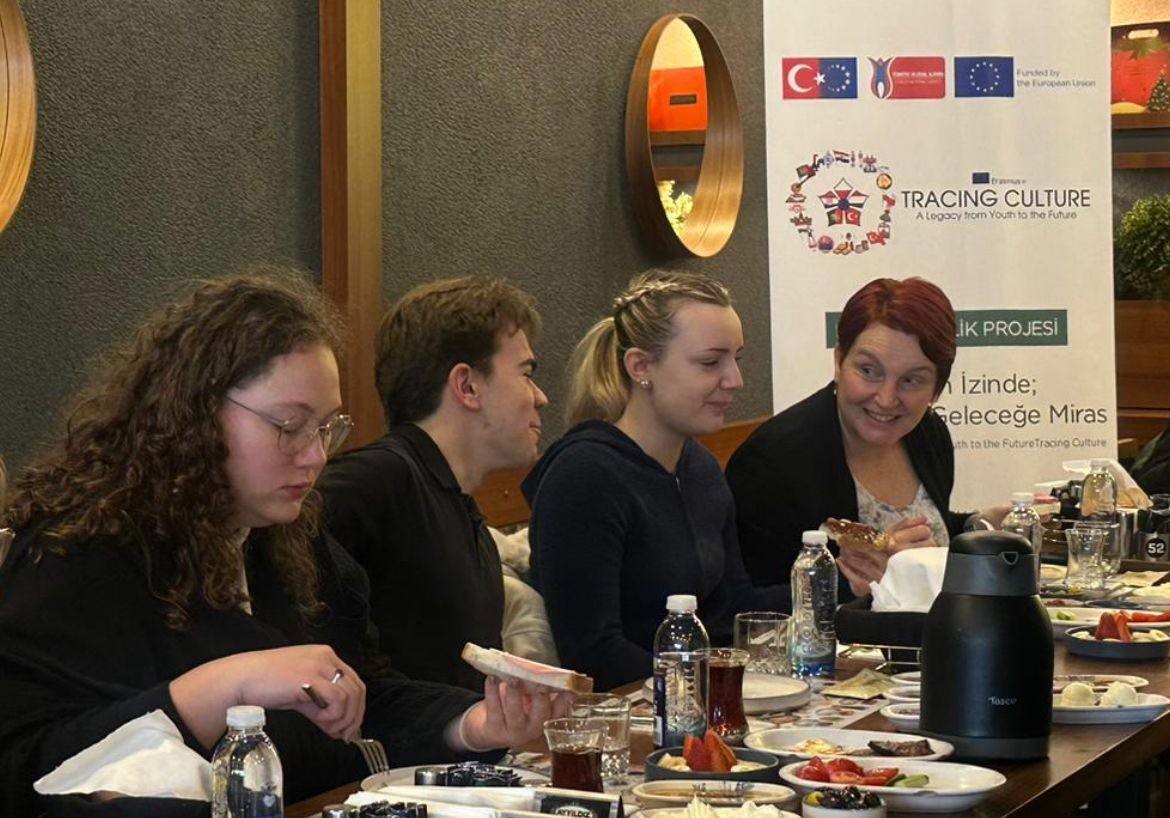 Kütahya, Avrupa ülkelerinden gelen gençlerin buluşma noktası oldu
