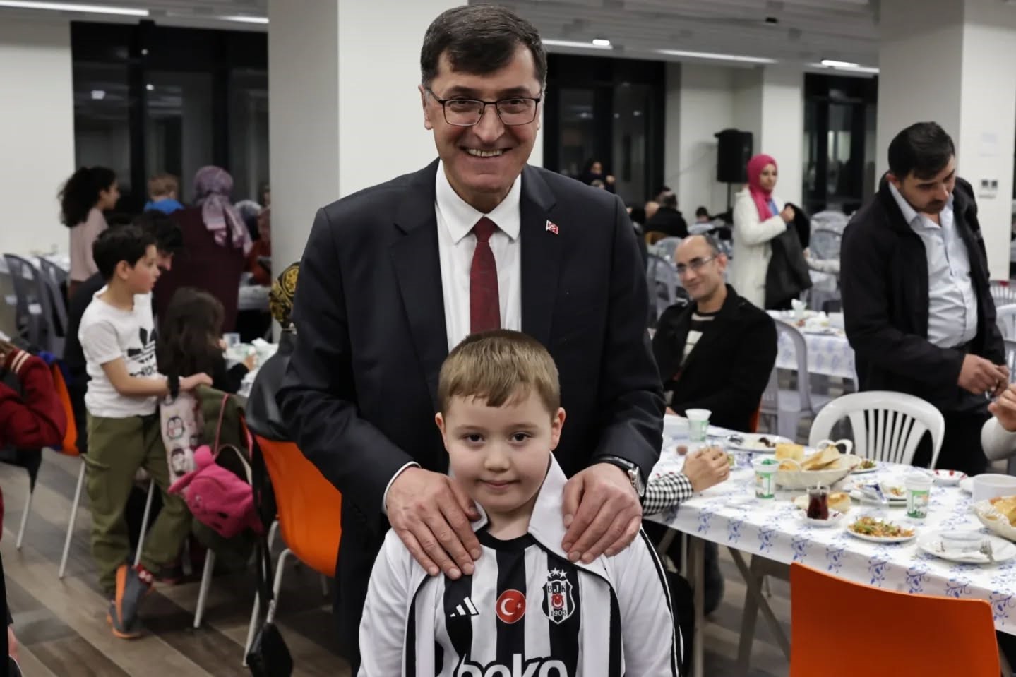 Kütahya Belediyesi personeli iftar sofrasında buluştu
