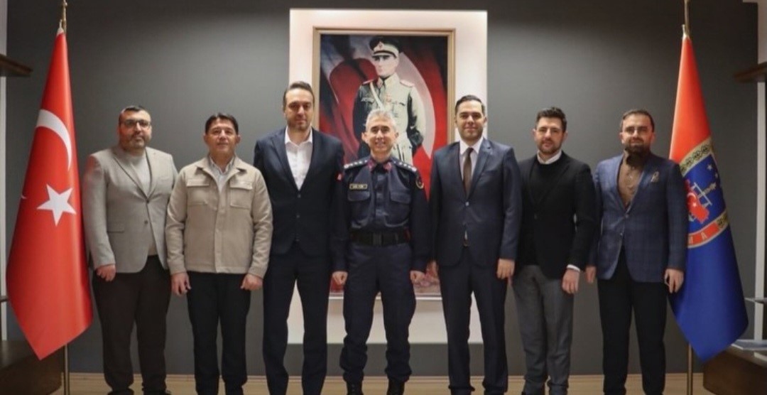 Kütahya Galatasaraylılar Derneği’nden kamu kurumlarına nezaket ziyareti
