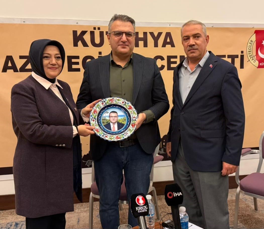 Kütahya Gazeteciler Cemiyeti’nden söyleşi ve iftar programı
Kütahya Gazeteciler Cemiyeti’nden söyleşi ve iftar programı