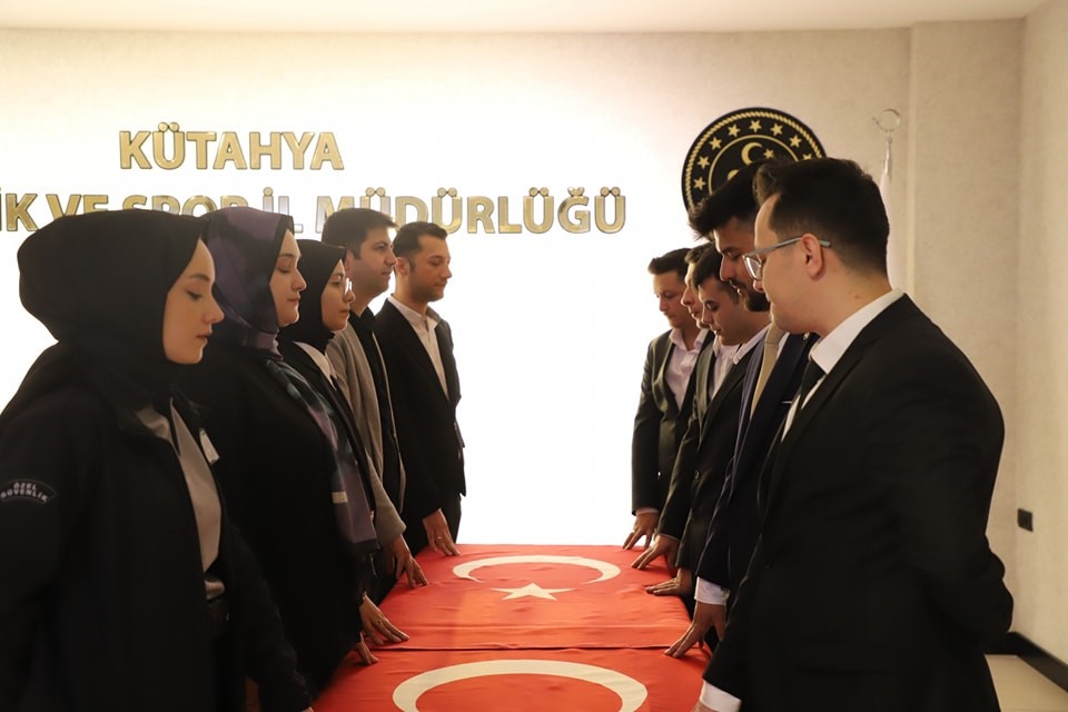 Kütahya Gençlik ve Spor İl Müdürlüğü’nde asli kadroya geçiş ve yemin töreni
