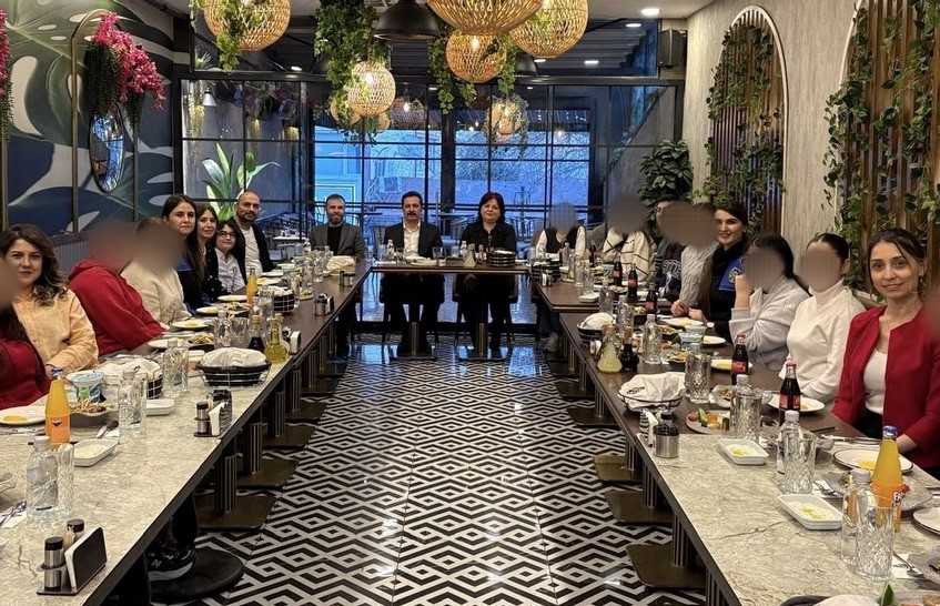 Kütahya İl Emniyet Müdürlüğü iftar sofrasını sevgi evlerinde kalan çocuklarla paylaştı
