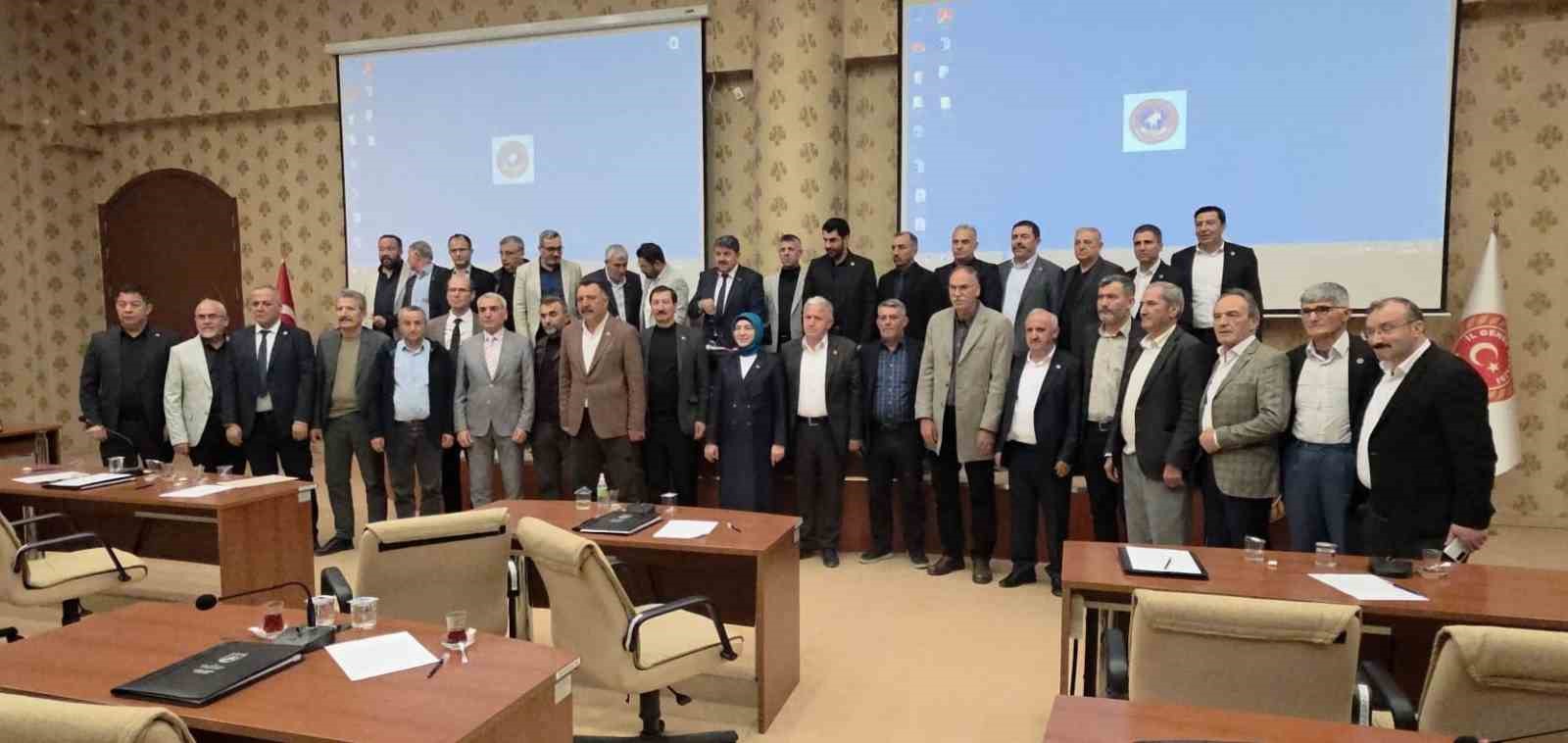 Kütahya İl Genel Meclisi Başkanı Muammer Özcura yeniden seçildi
