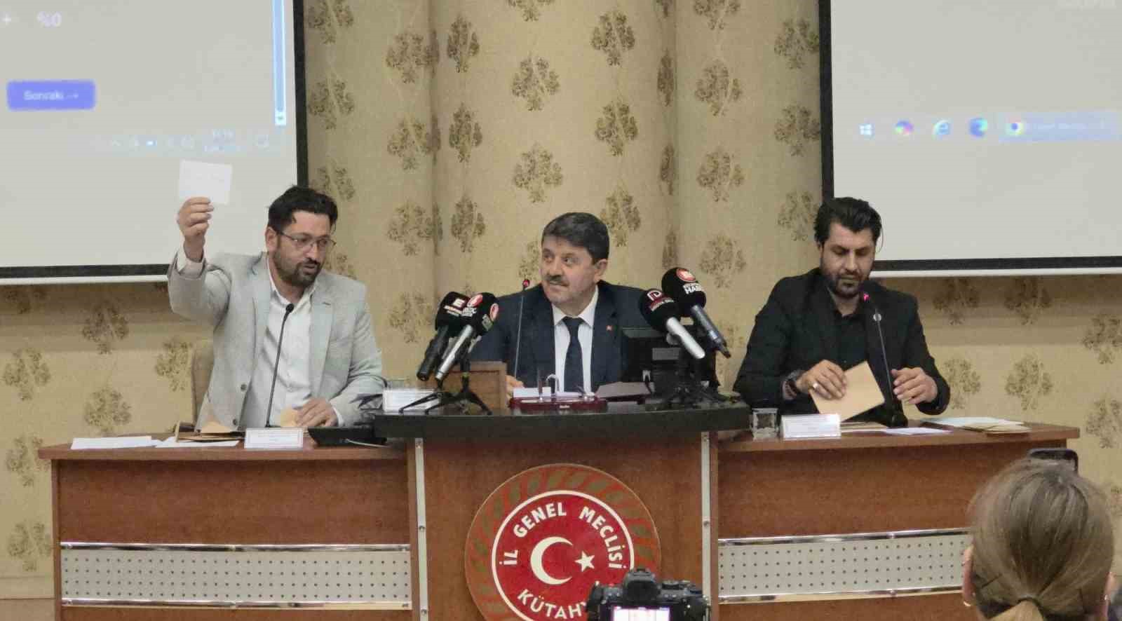 Kütahya İl Genel Meclisi Başkanı Muammer Özcura yeniden seçildi
