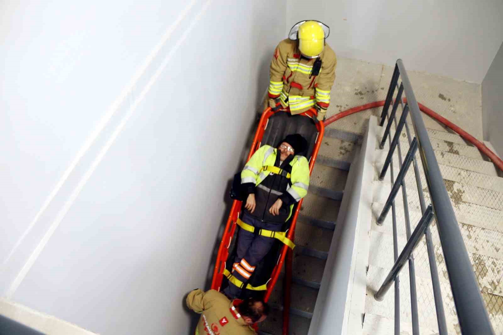 Kütahya OSB İtfaiye Ekibi’nden yangın ve kurtarma tatbikatı
