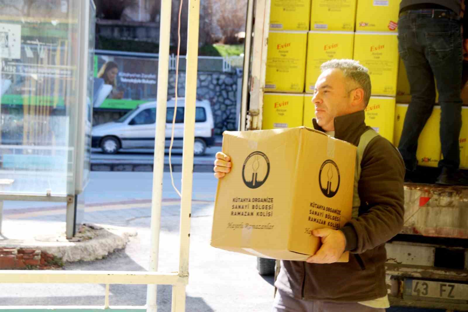 Kütahya OSB’den 400 aileye gıda desteği
