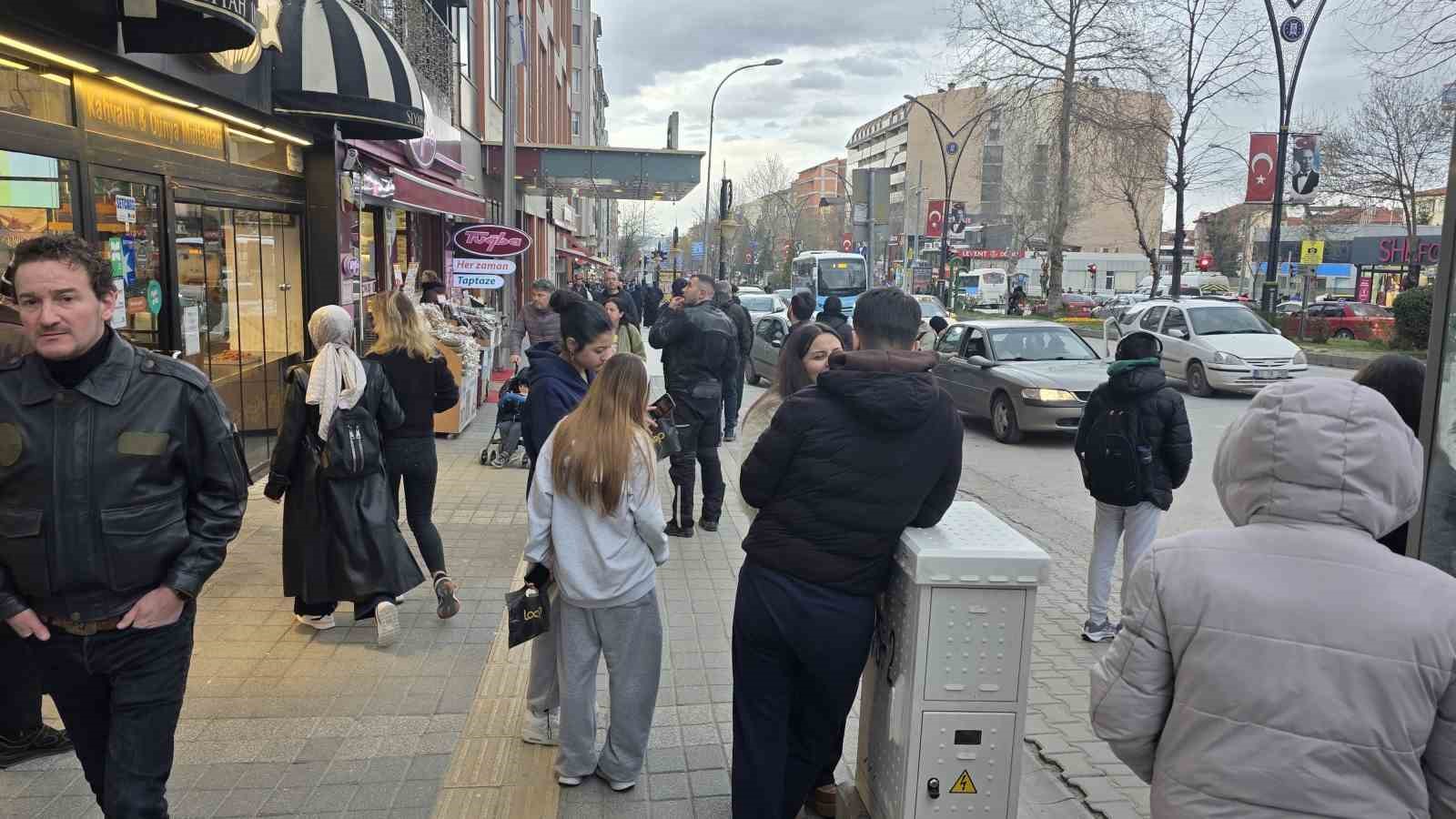 Kütahya Valisi Işın: "Şu ana kadar ciddi bir olumsuzluk bildirilmemiştir"
