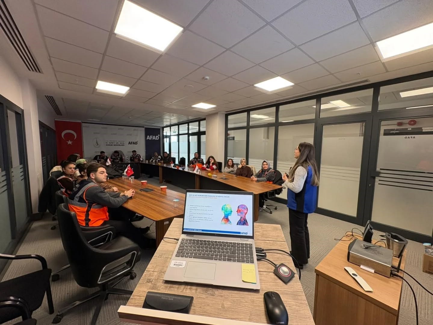 Kütahya’da 21 gönüllüye AFAD eğitimi verildi
