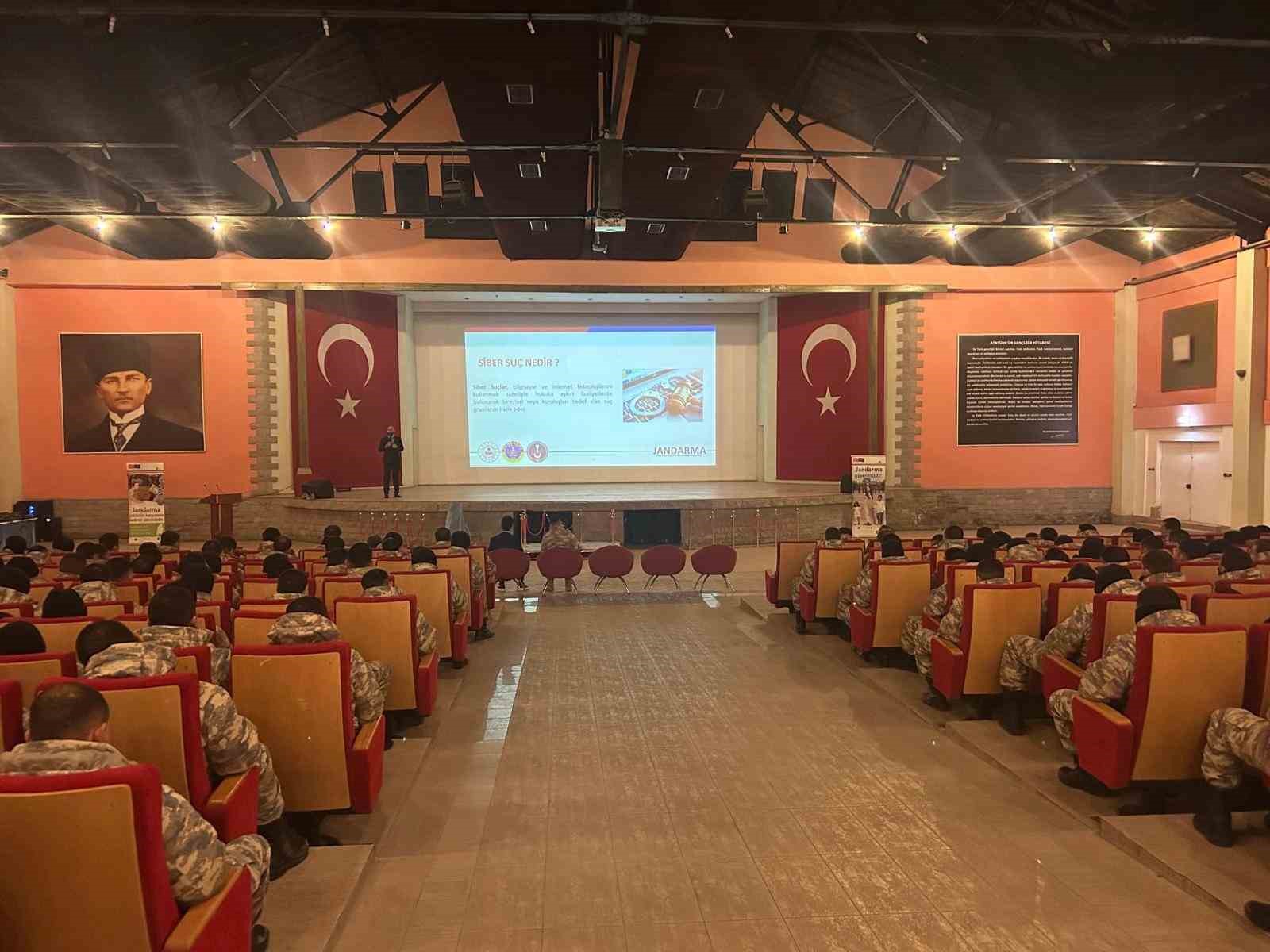 Kütahya’da erbaş ve erlere yönelik eğitim programı
